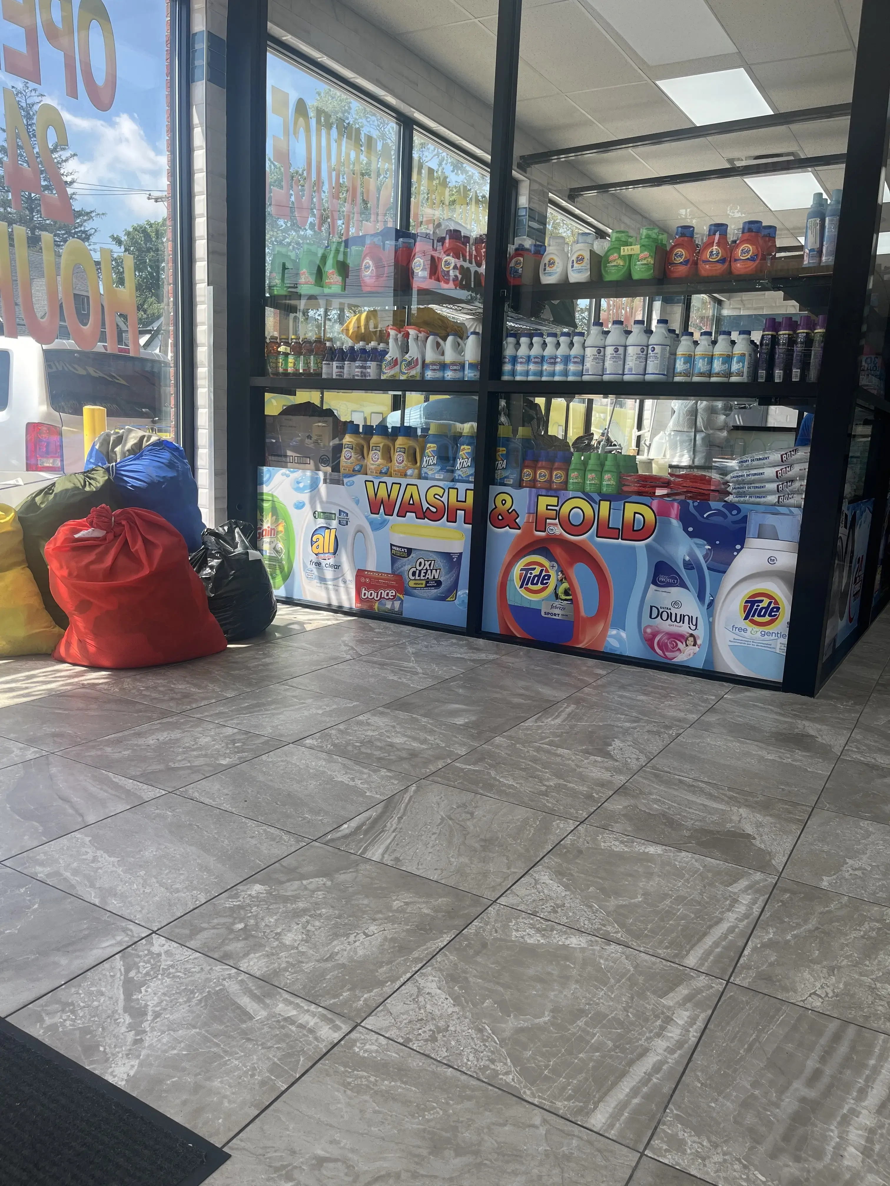 Farmers Laundromat - Image 1