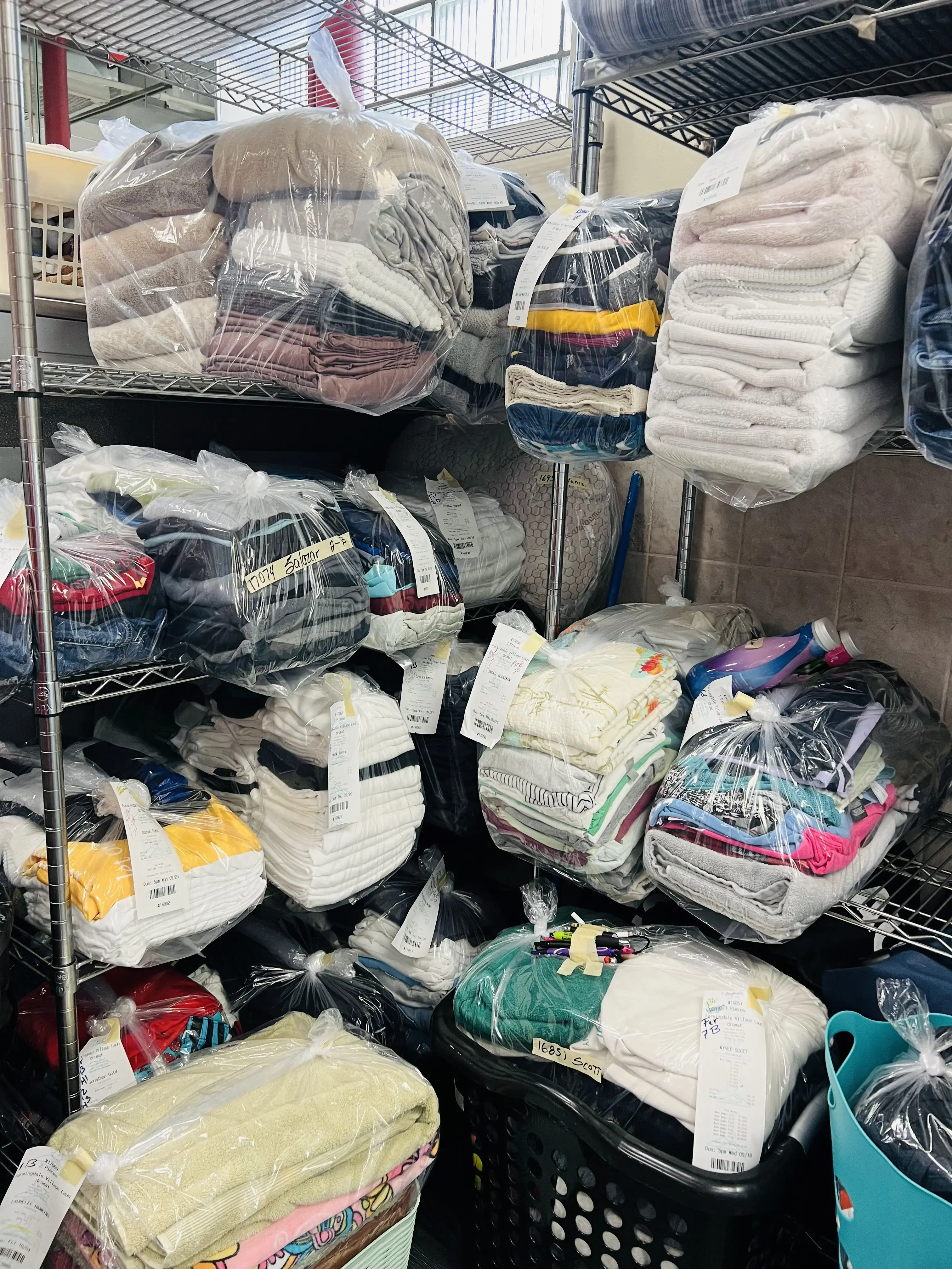 Farmingdale Village Laundromat thumbnail 8