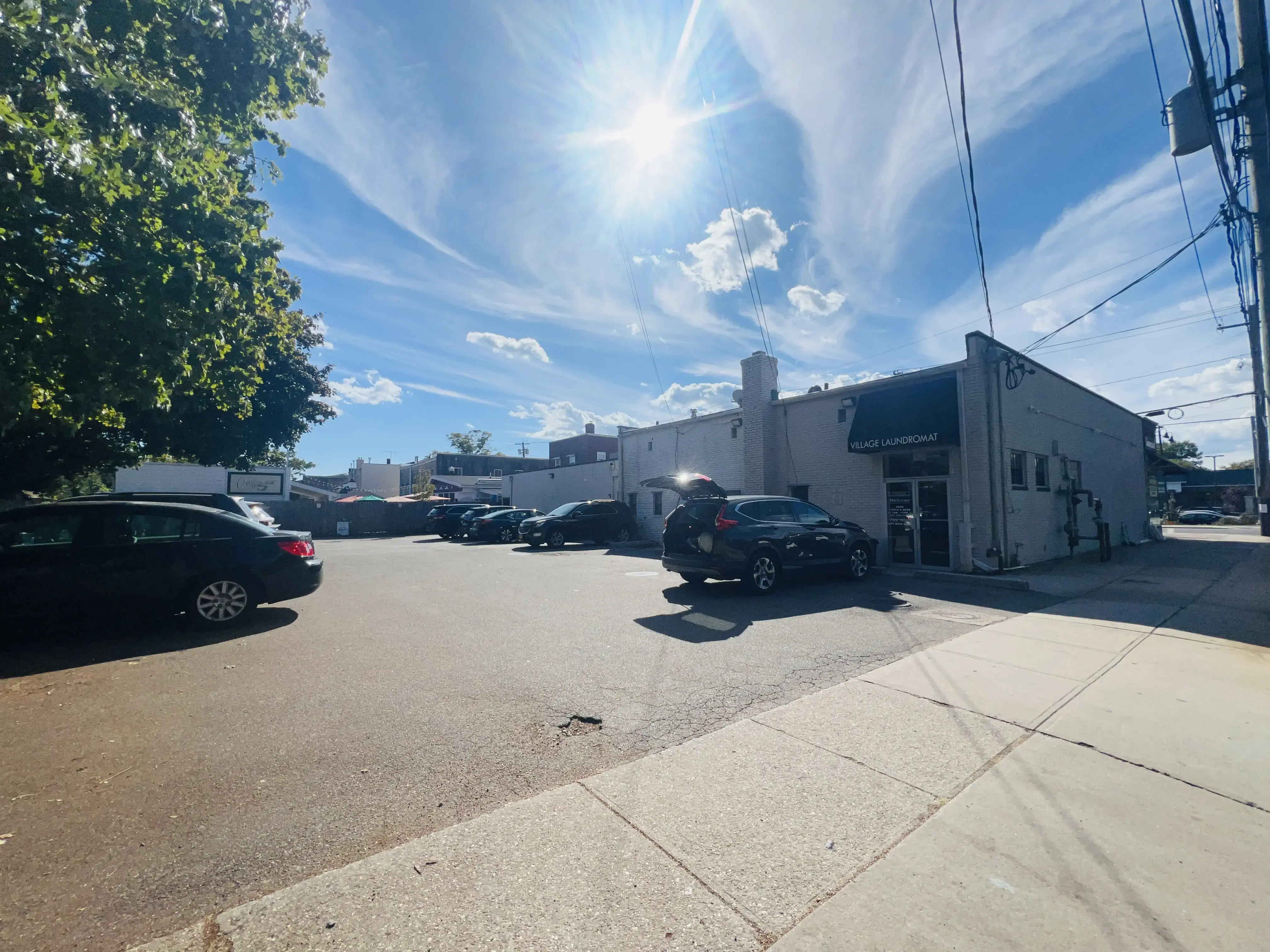 Farmingdale Village Laundromat thumbnail 5