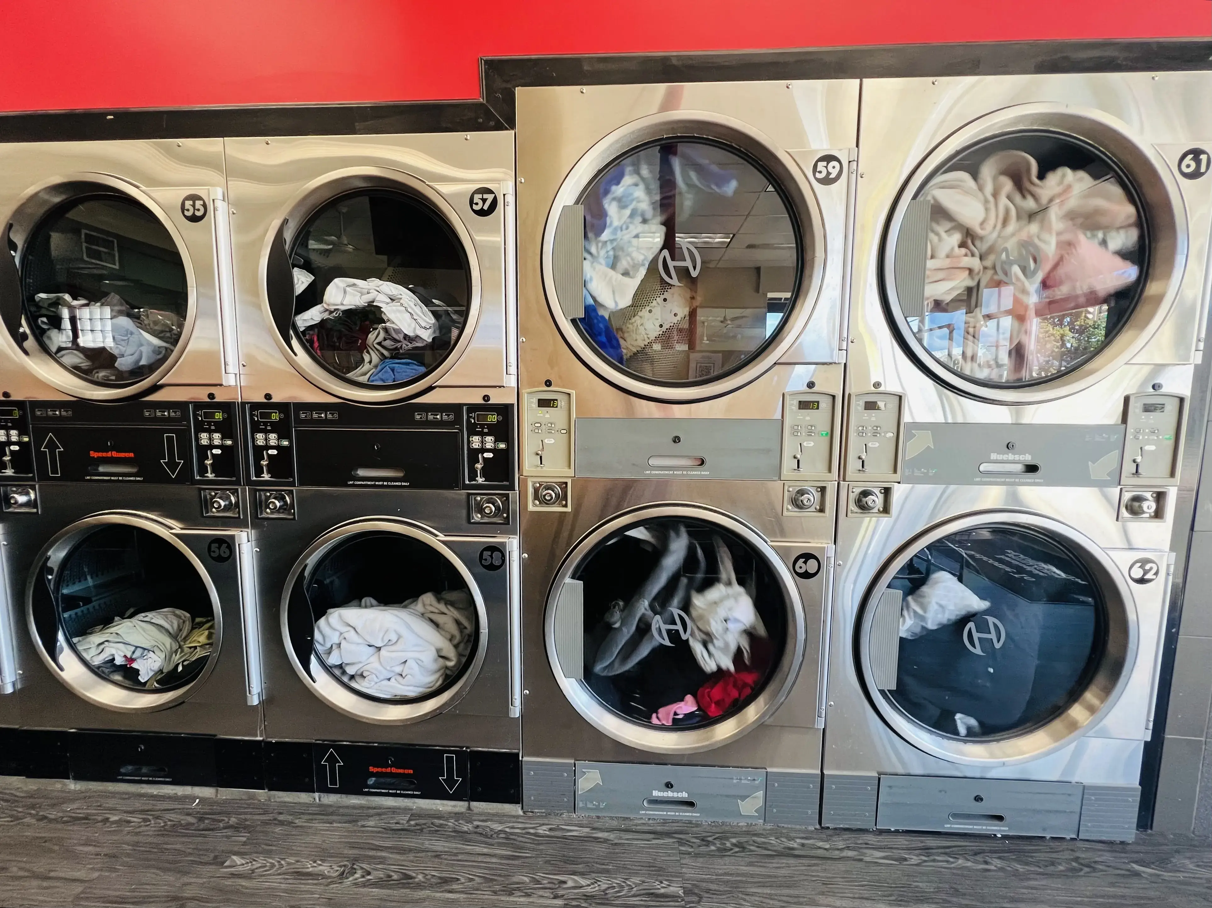 Farmingdale Village Laundromat thumbnail 3