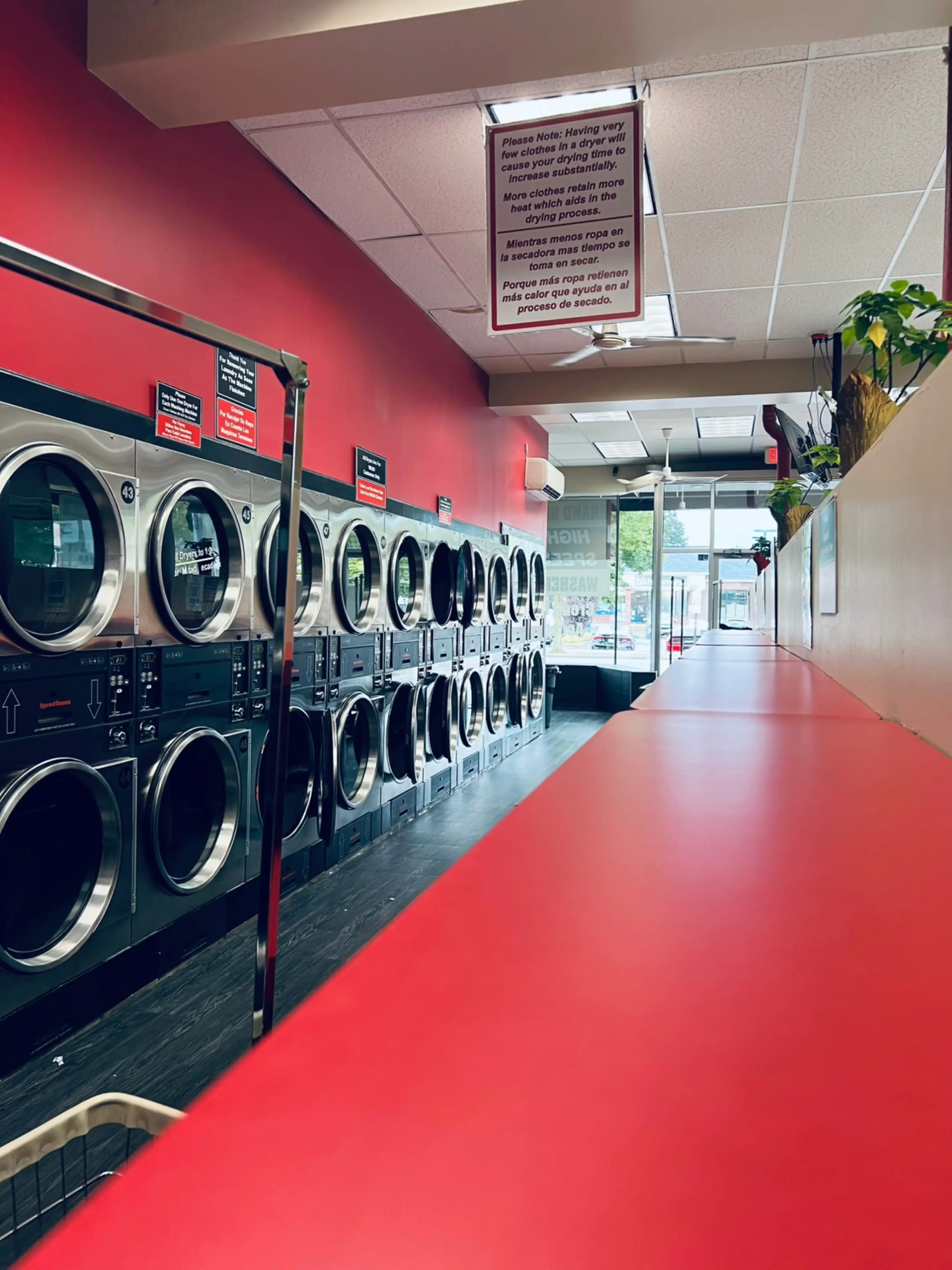 Farmingdale Village Laundromat - Image 14
