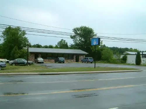 Farmville Laundry Land Laundromat thumbnail 3