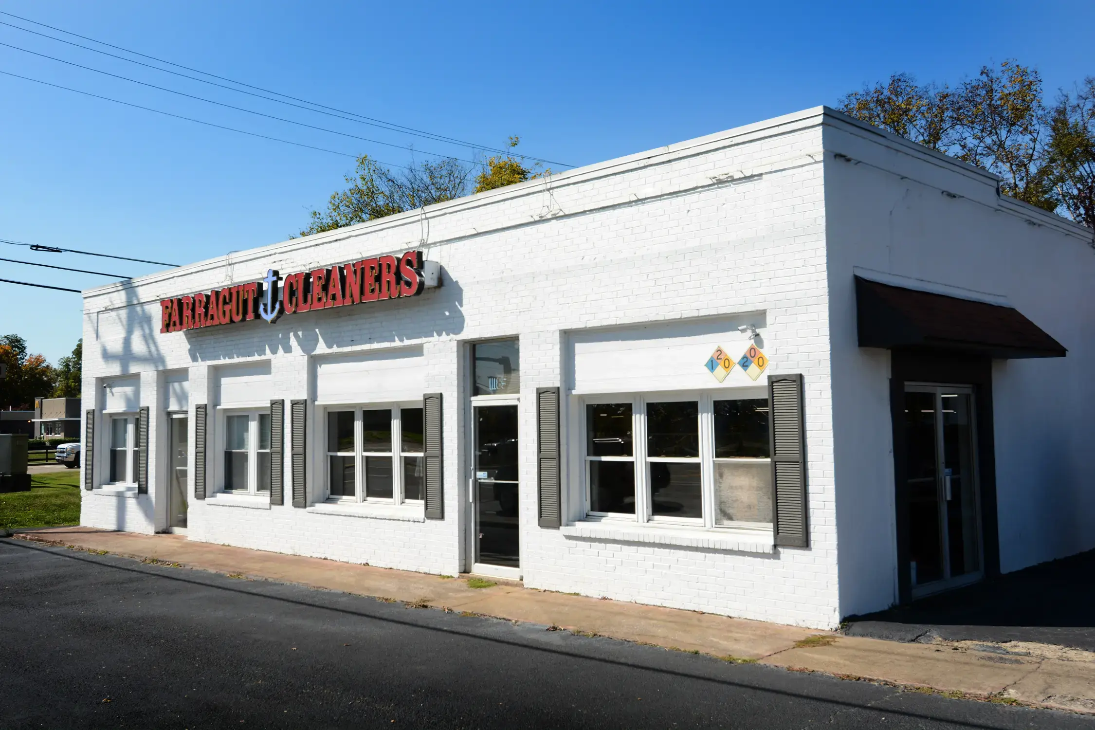 Farragut Cleaners - Image 12