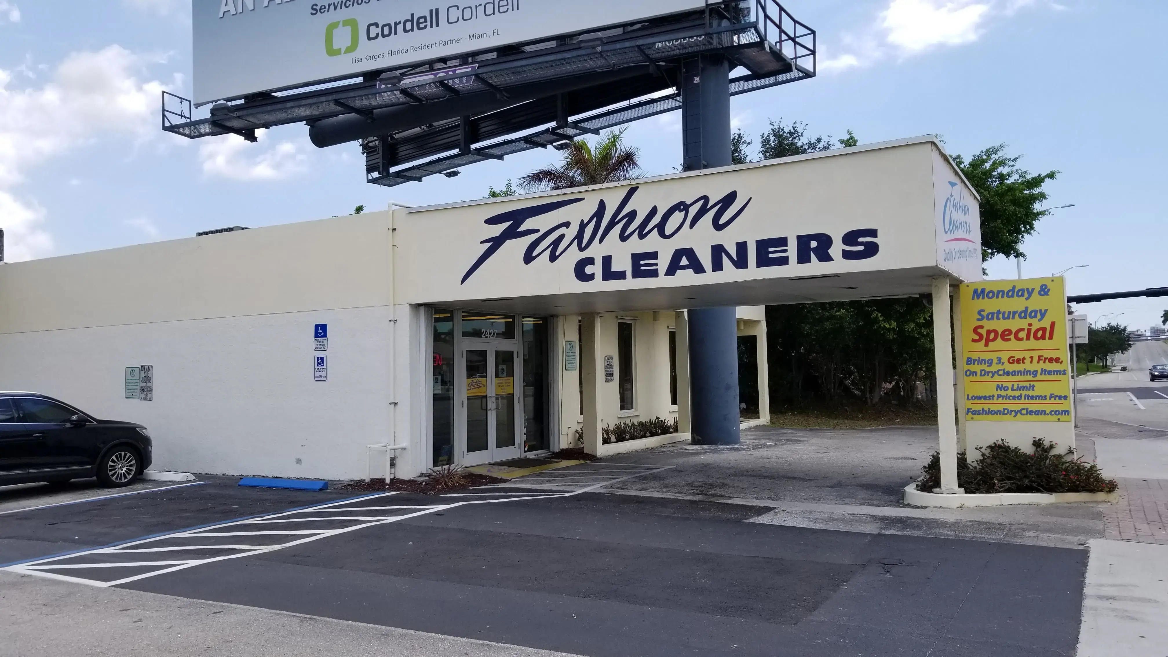Fashion Cleaners Inc - Image 1