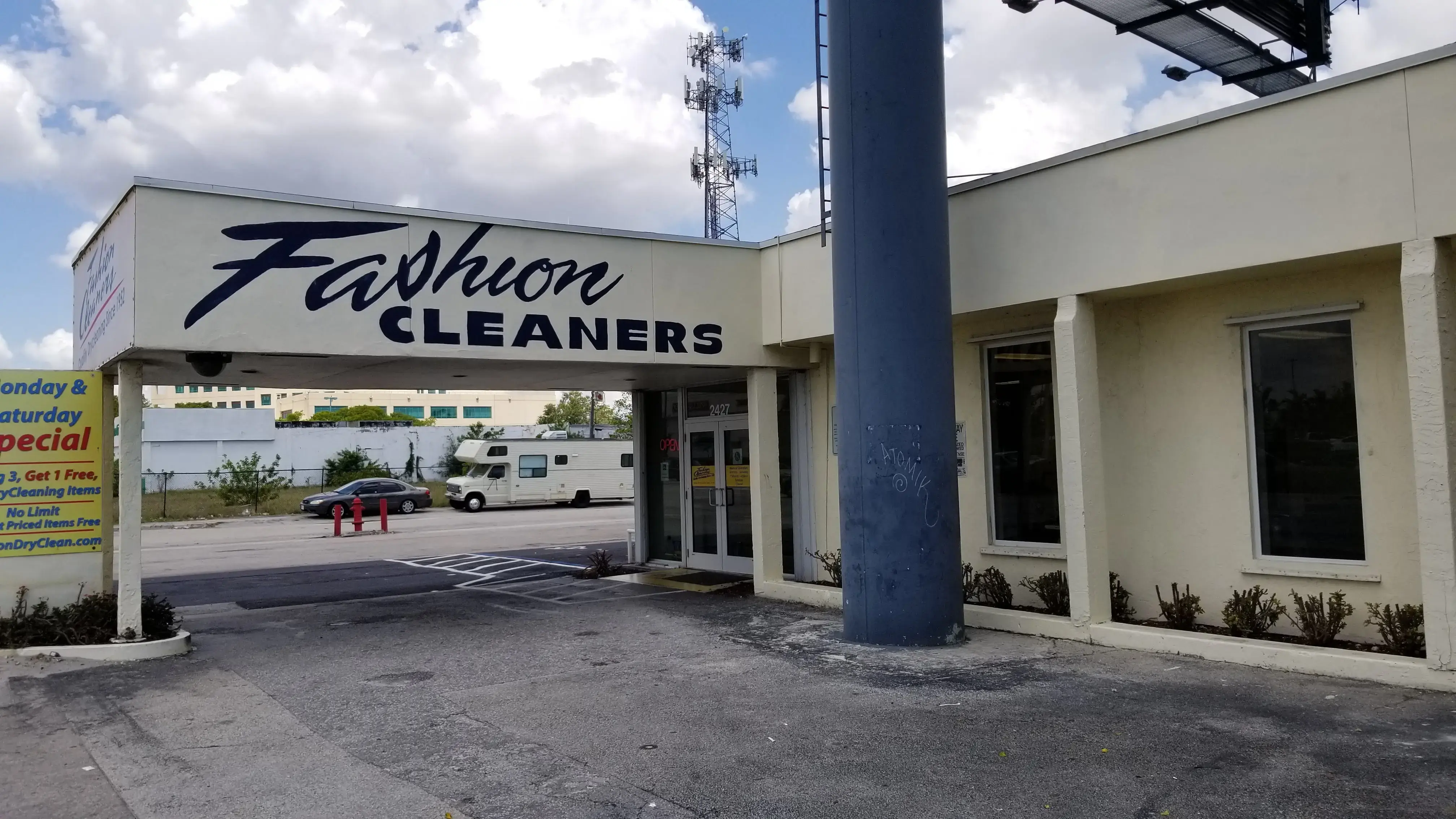 Fashion Cleaners Inc - Image 3