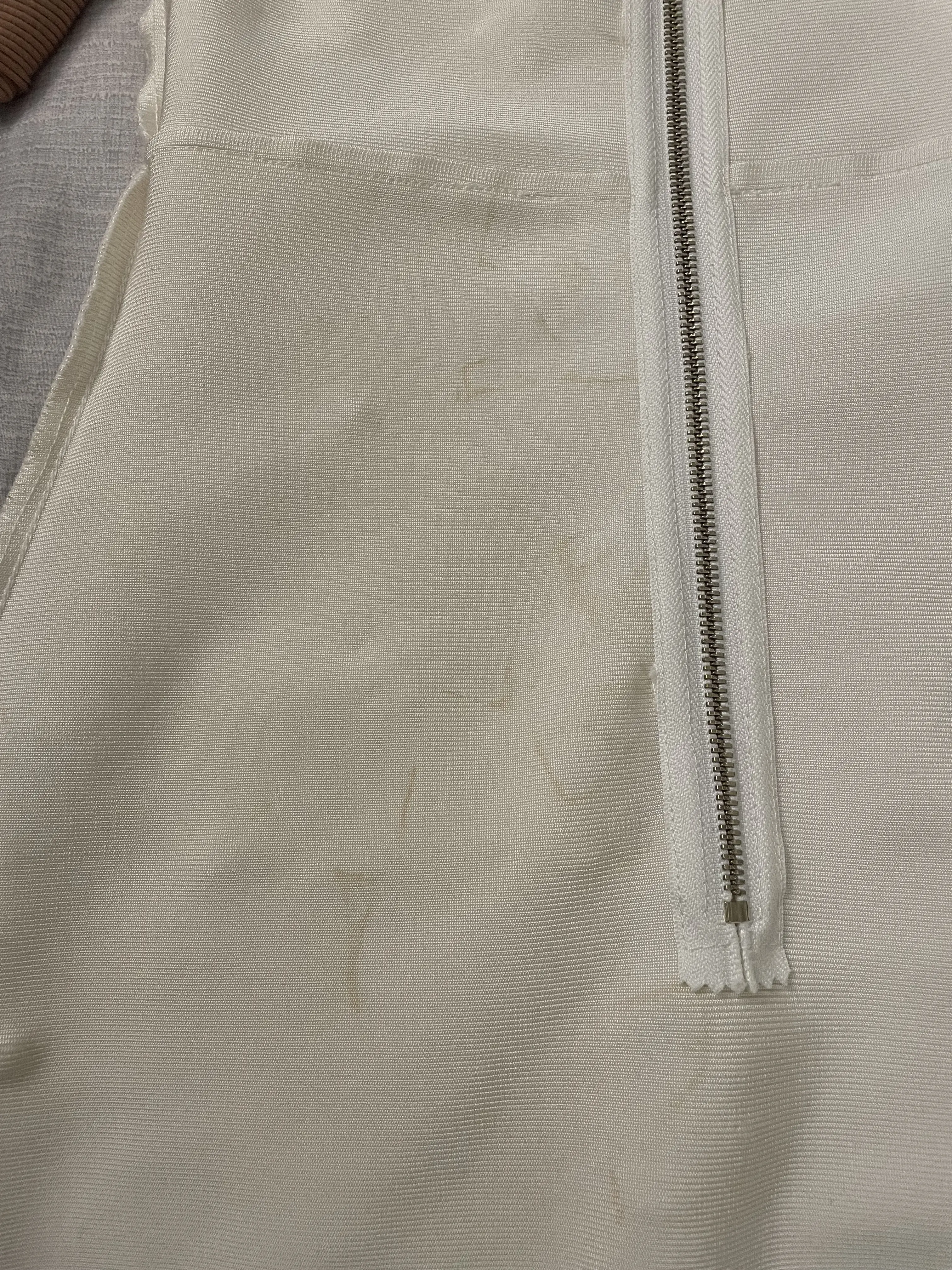 Fashion Fresh Dry Cleaners & Alterations - Image 18