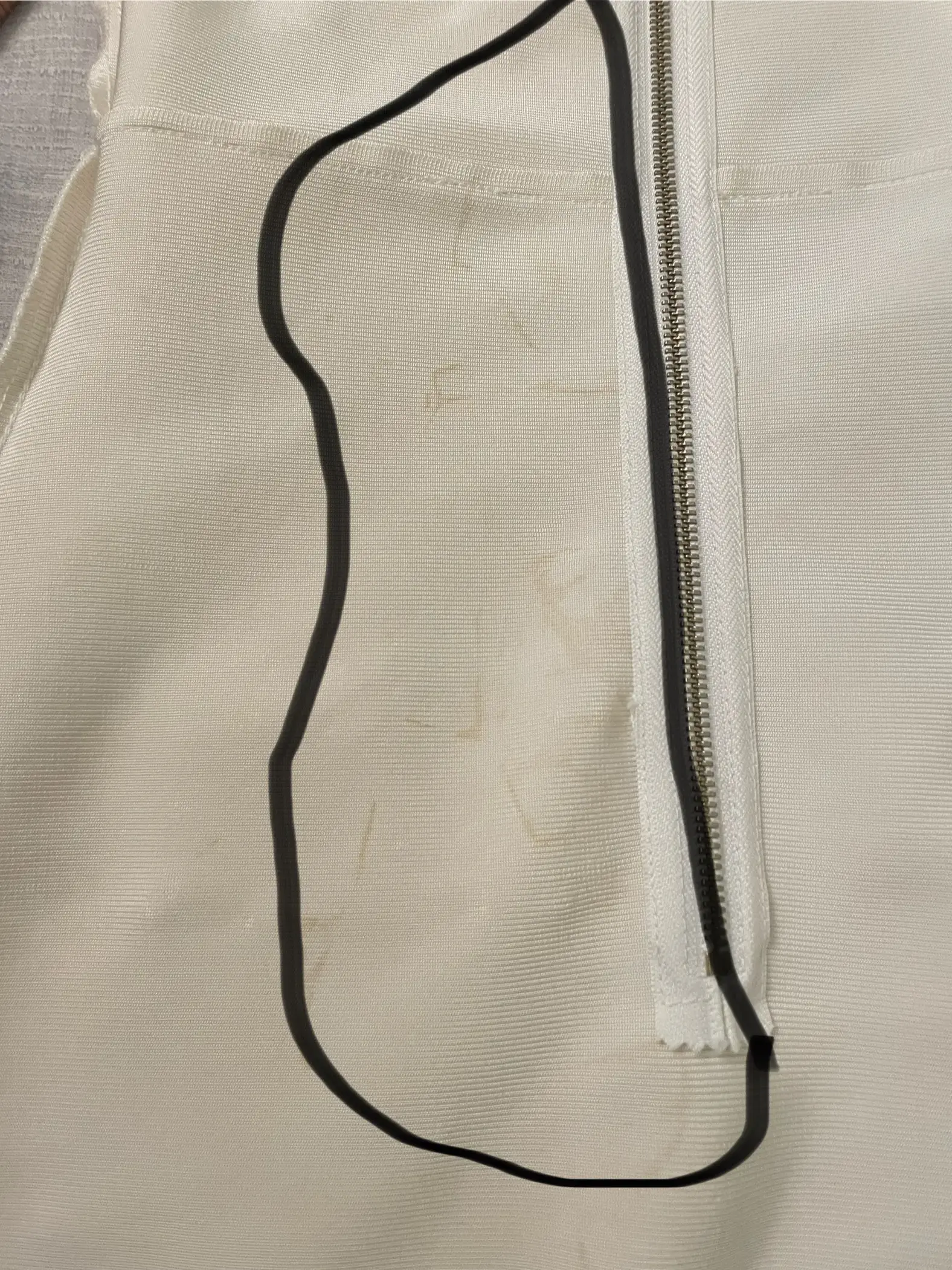 Fashion Fresh Dry Cleaners & Alterations - Image 17