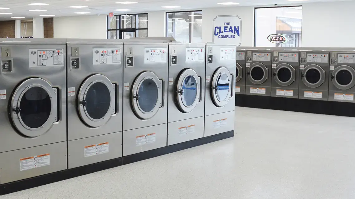 Fast & Fluffy Laundromat - Image 2