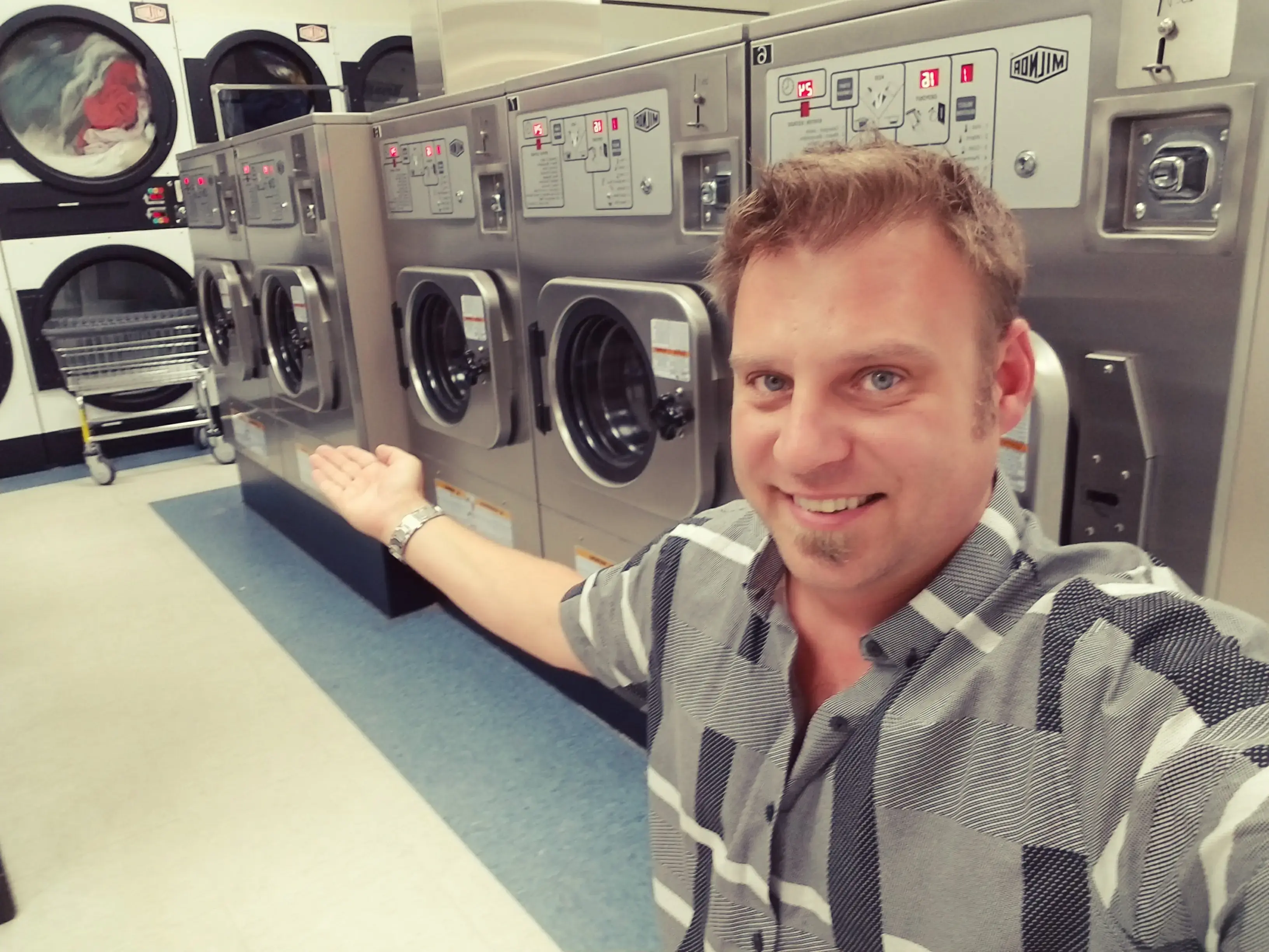 Fast & Fluffy Laundromat thumbnail 9
