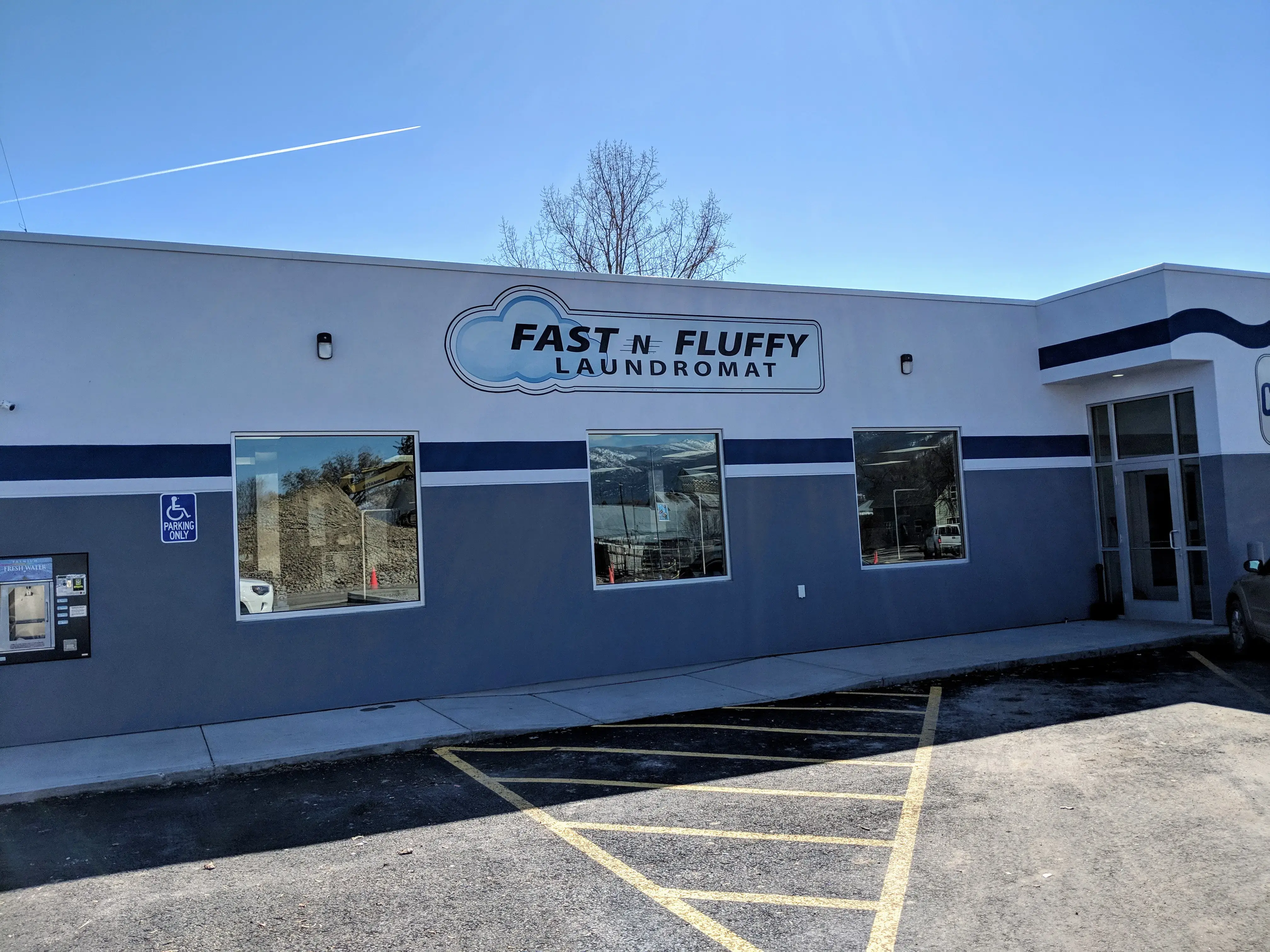Fast & Fluffy Laundromat - Image 2