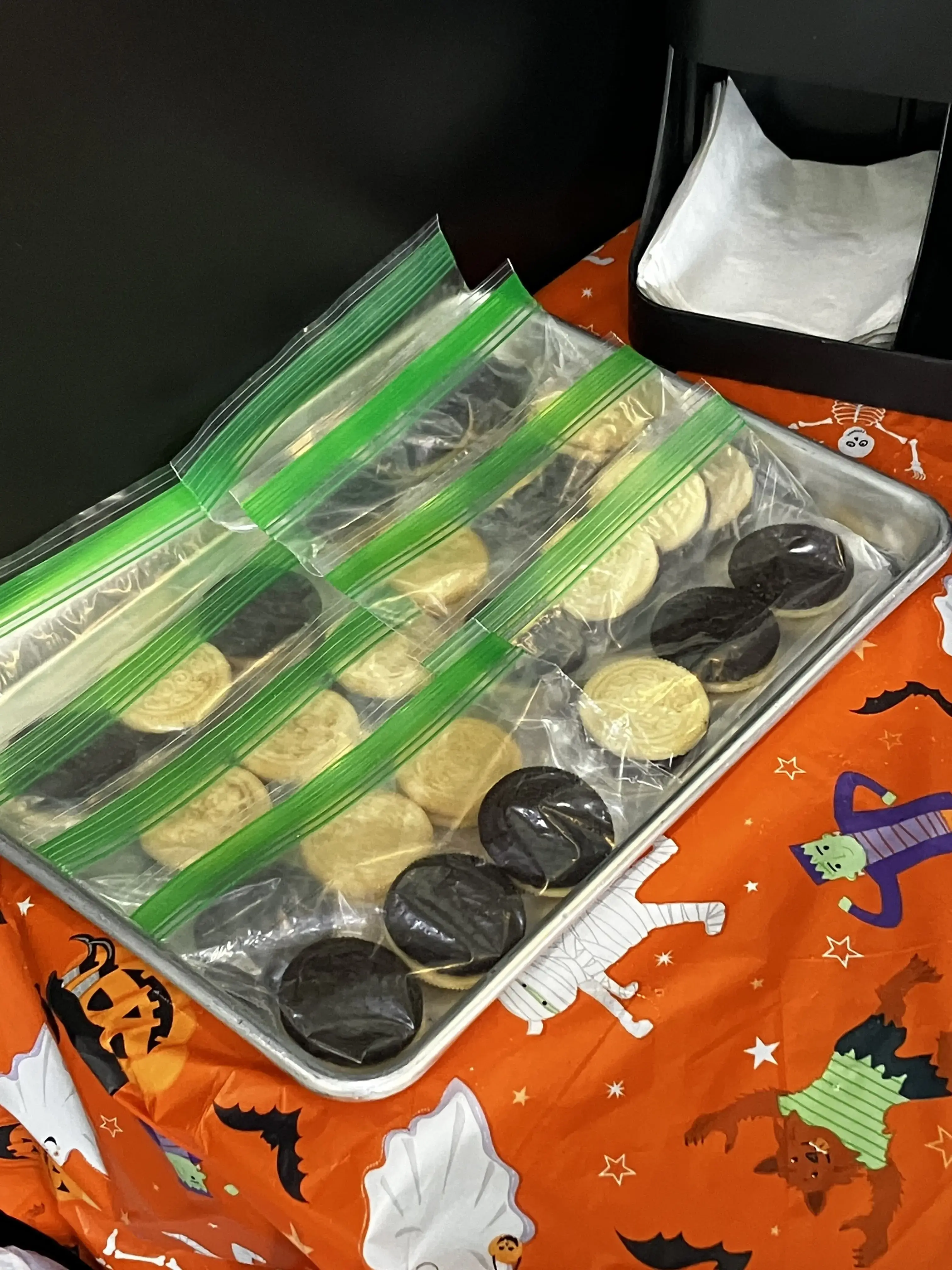 Fast Fresh Laundry Tower Place Laundromat thumbnail 18