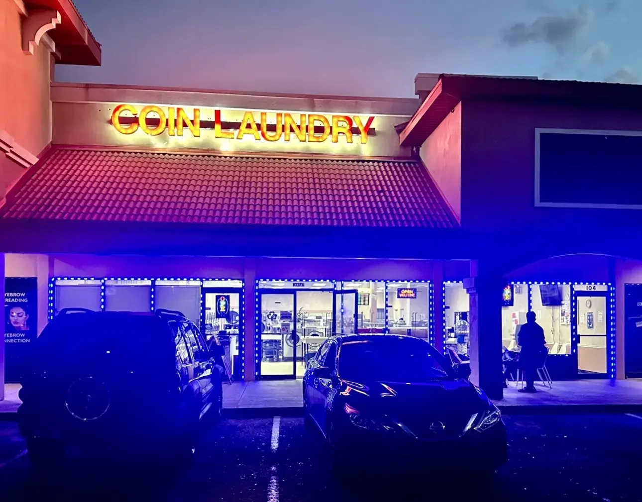 Fast Fresh Laundry Tower Place Laundromat - Image 7