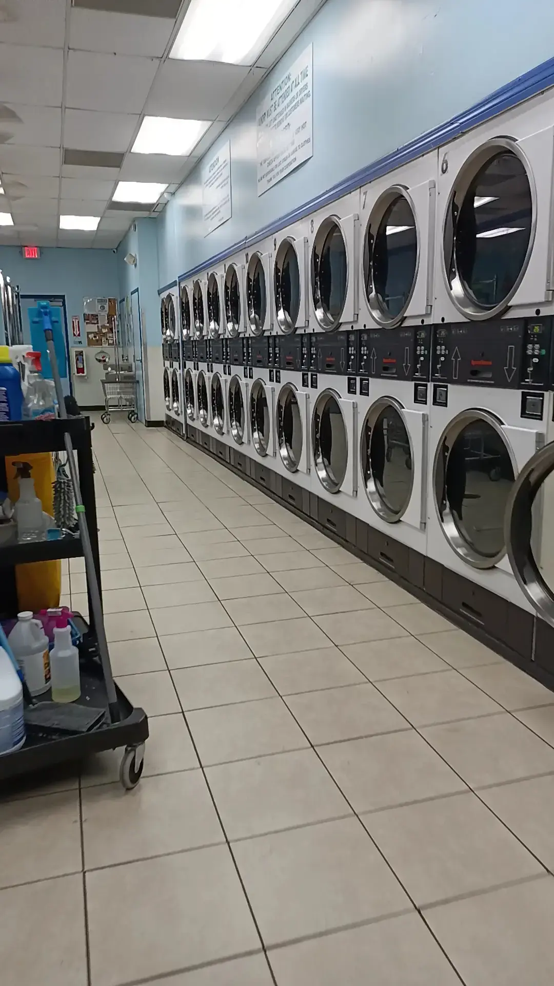 Fast Fresh Laundry Tower Place Laundromat - Image 17