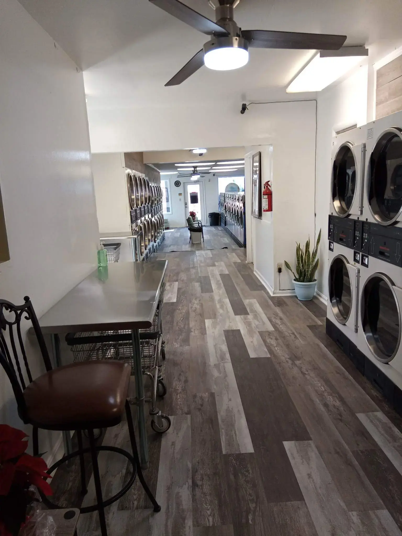 Fast-N-Fresh Laundry (Millsboro Coin Laundromat) thumbnail 10