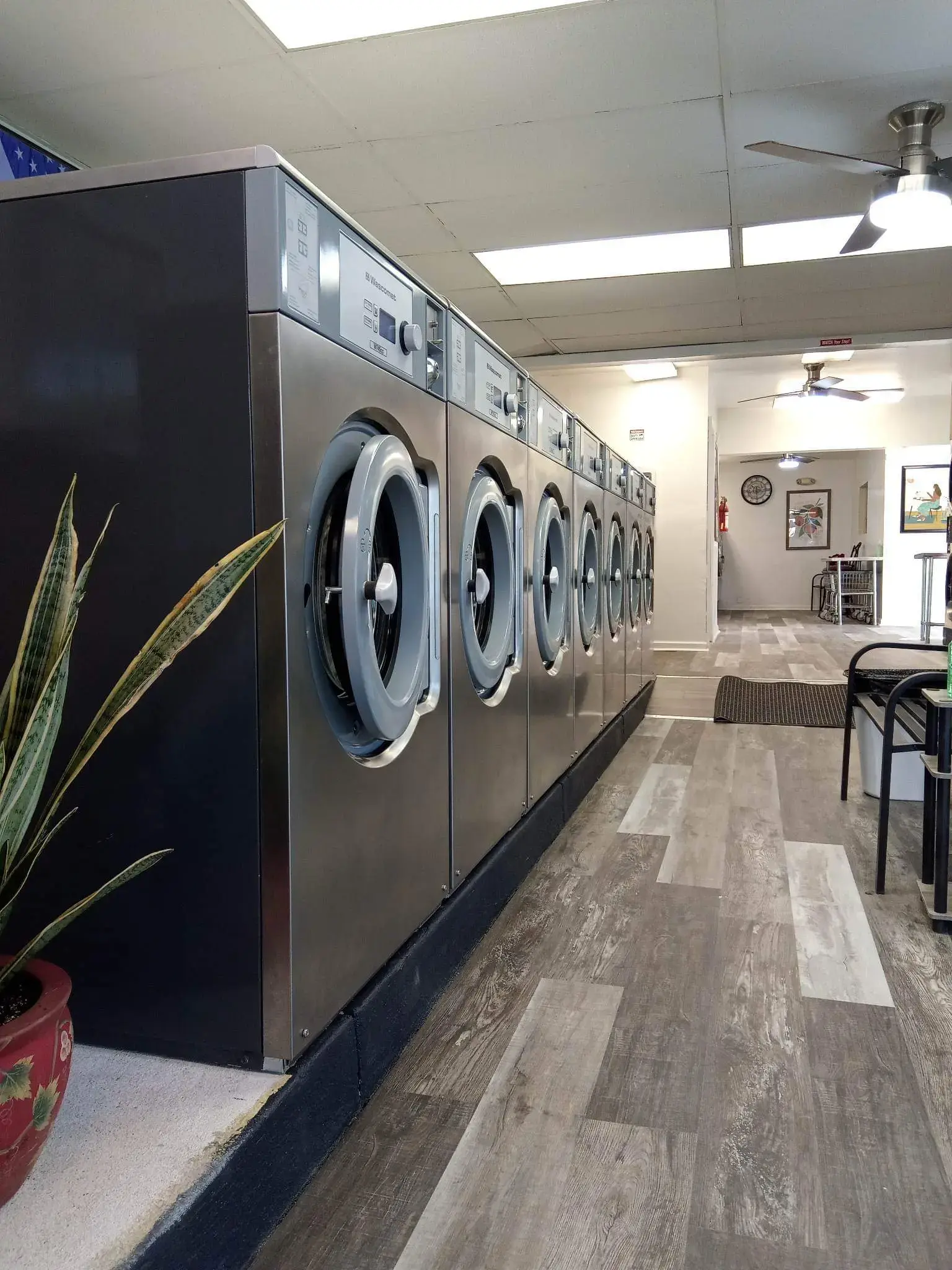 Fast-N-Fresh Laundry (Millsboro Coin Laundromat) - Image 13