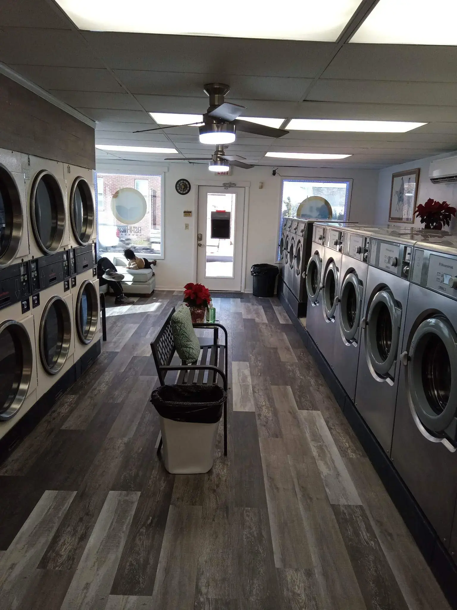 Fast-N-Fresh Laundry (Millsboro Coin Laundromat) - Image 14