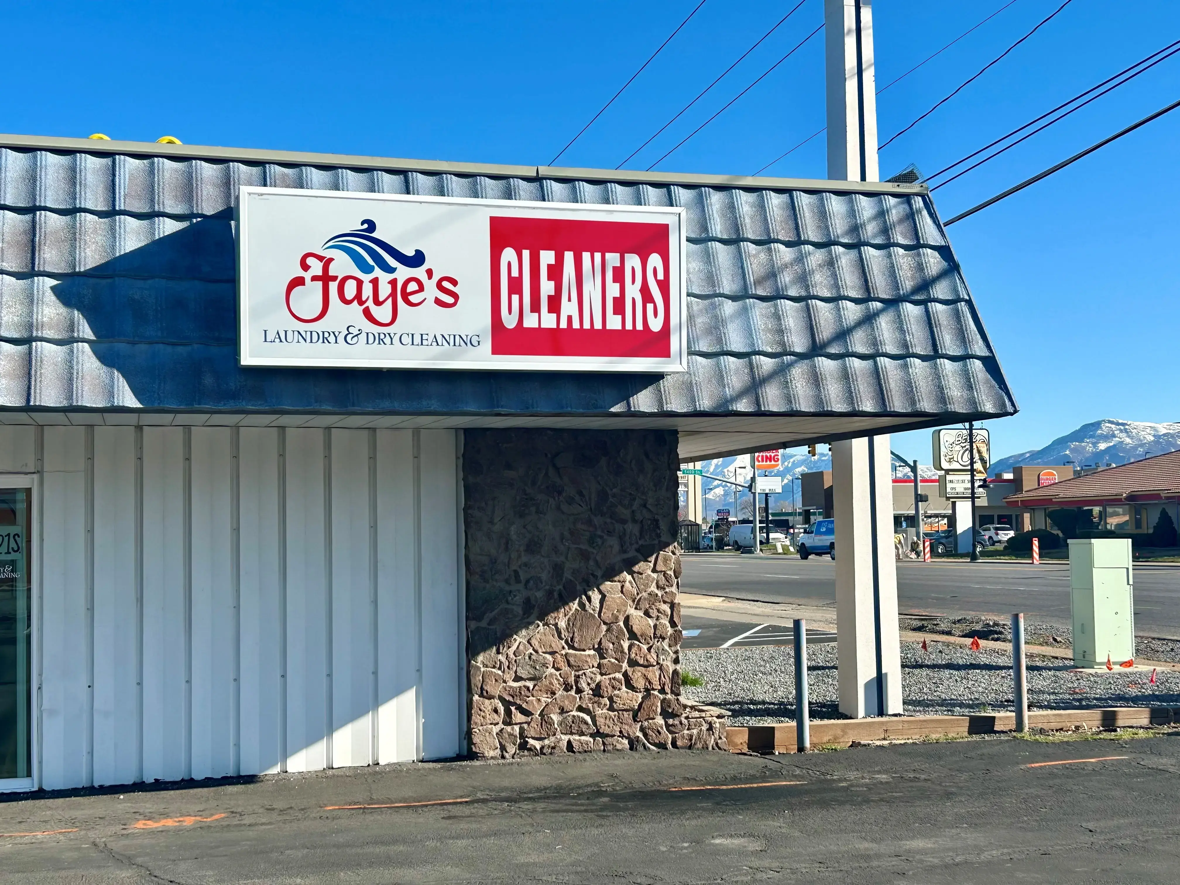 Faye's Laundry and Drycleaning location
