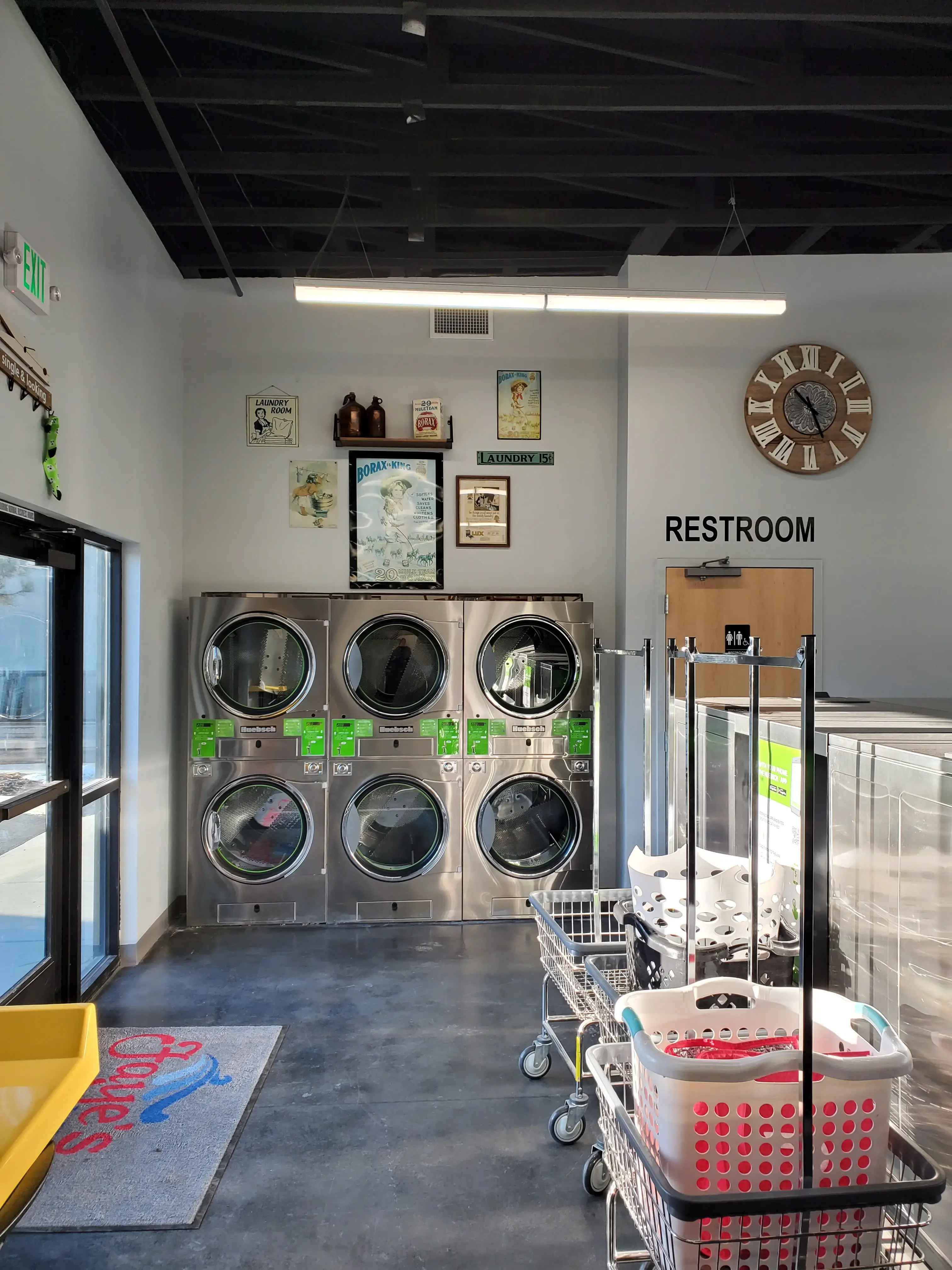 Faye's Laundry & Dry Cleaning thumbnail 10