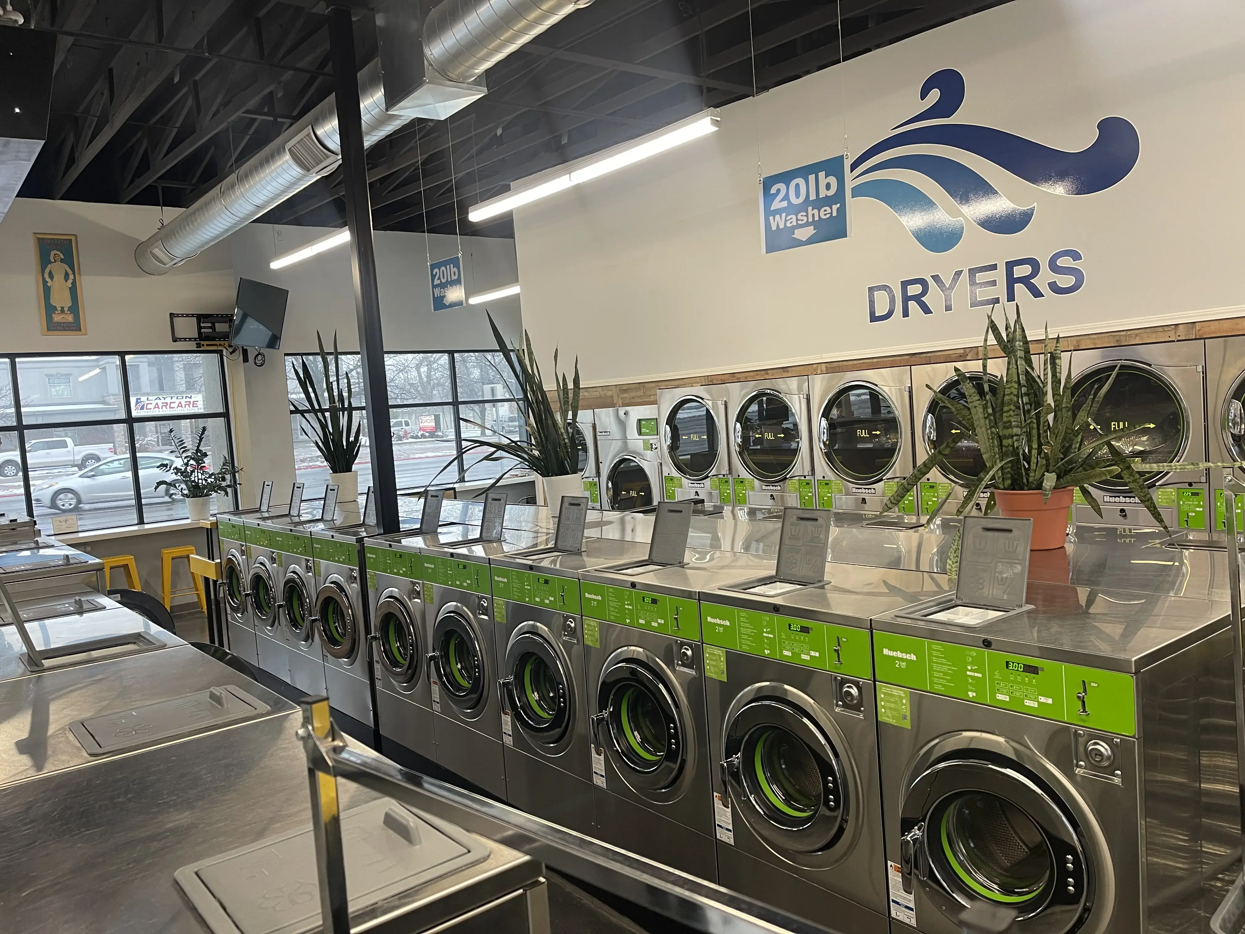 Faye's Laundry & Dry Cleaning thumbnail 2