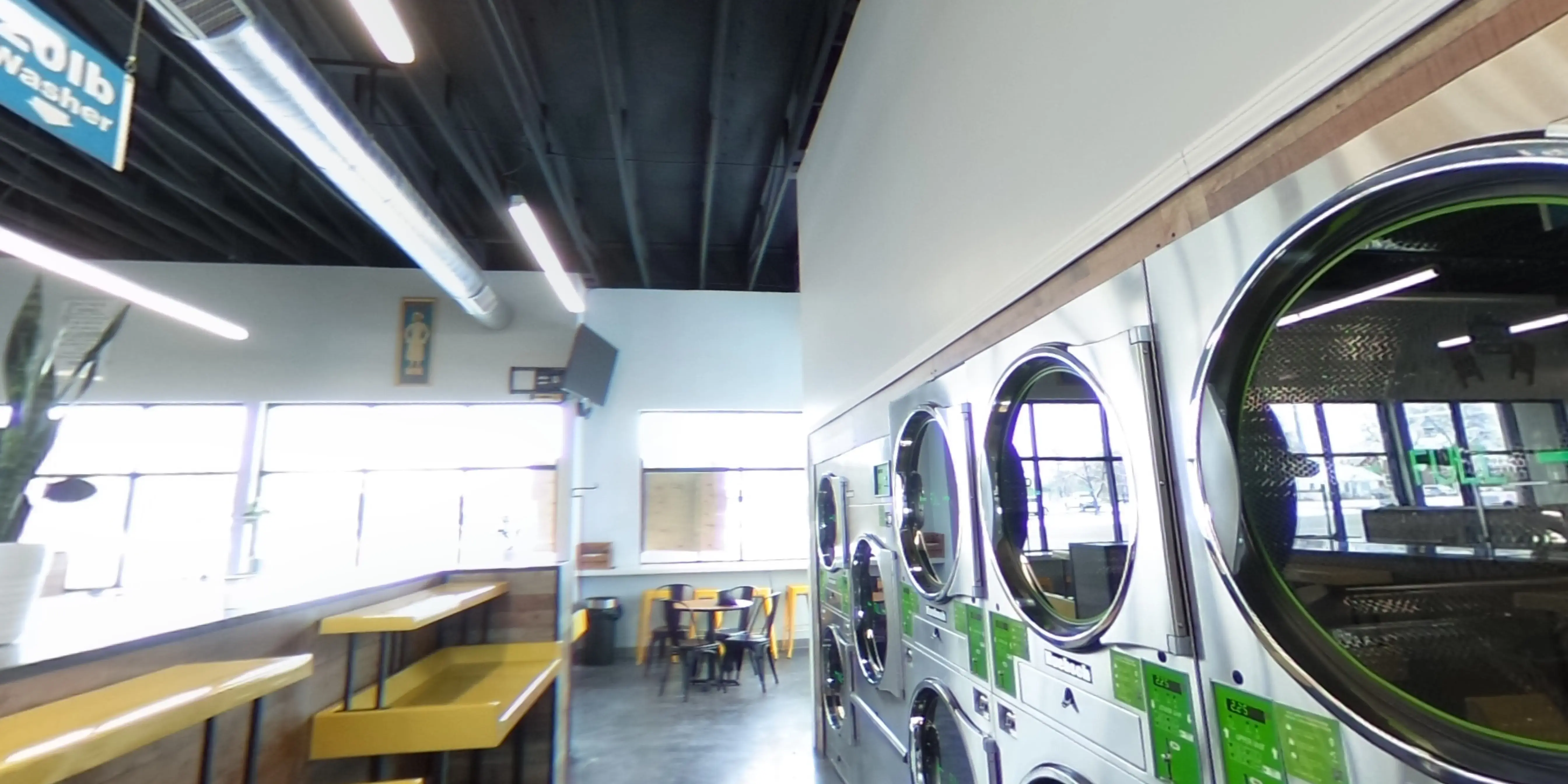 Faye's Laundry & Dry Cleaning thumbnail 3