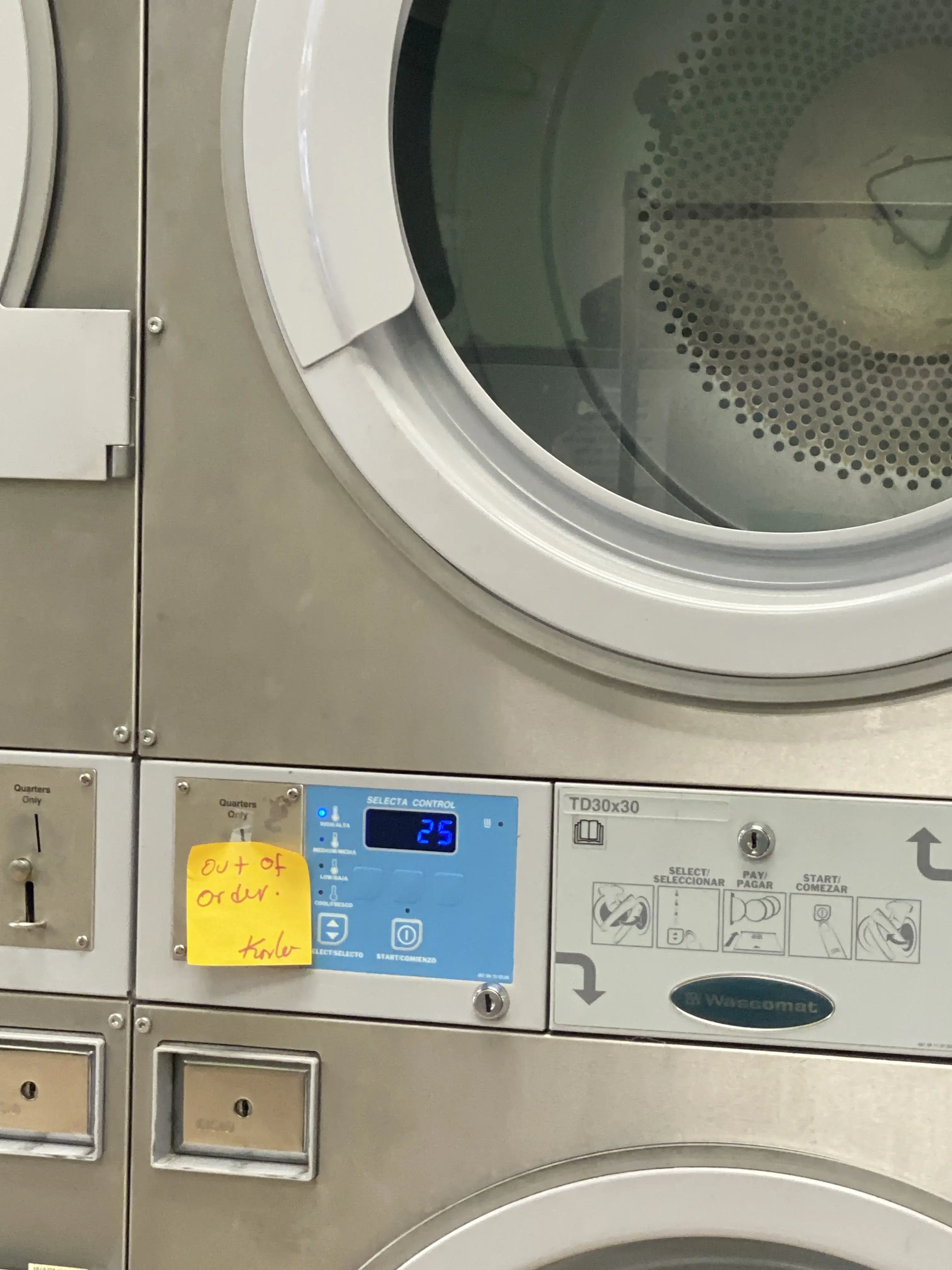 Featherstone Laundromat thumbnail 6