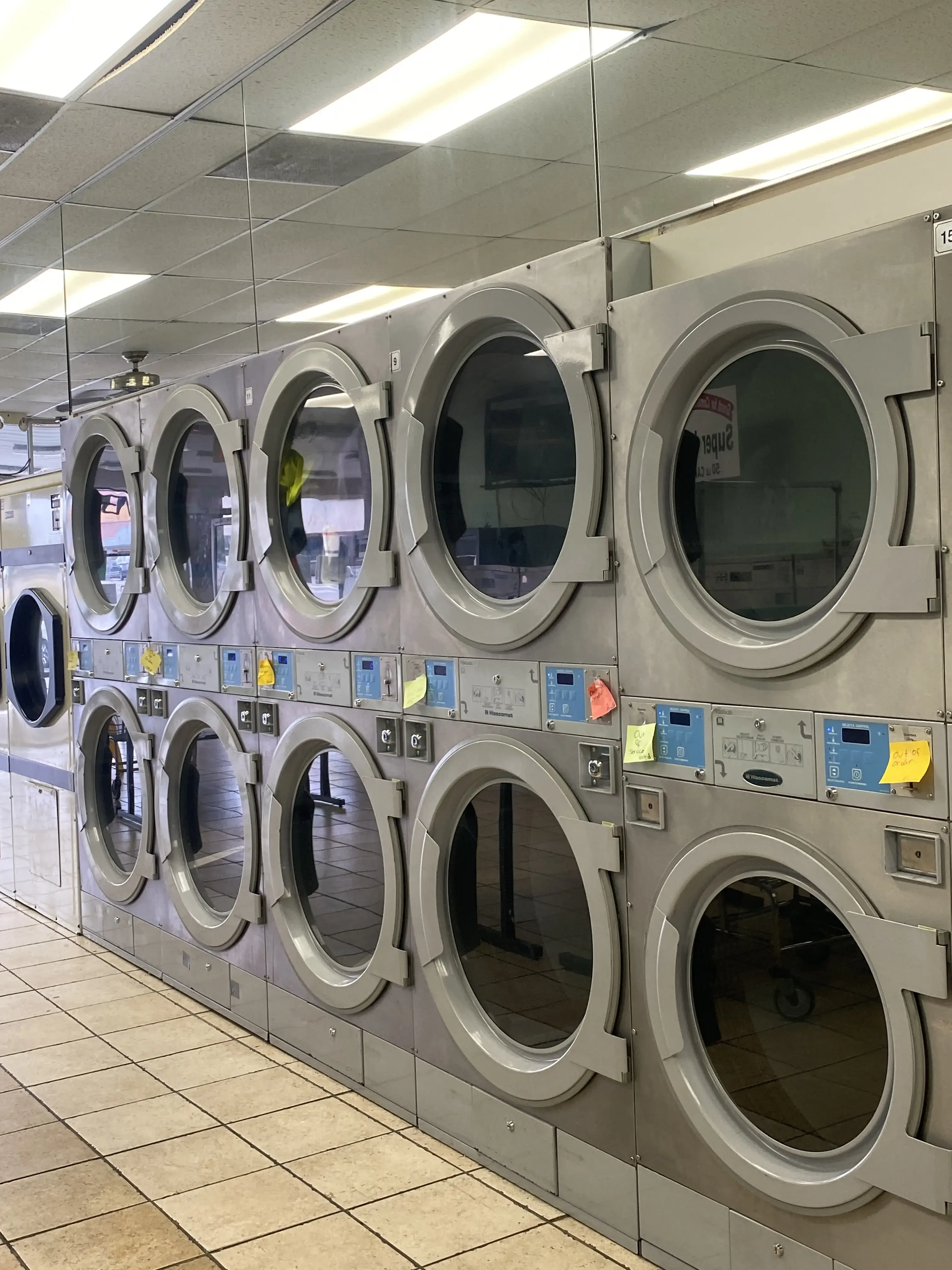 Featherstone Laundromat location