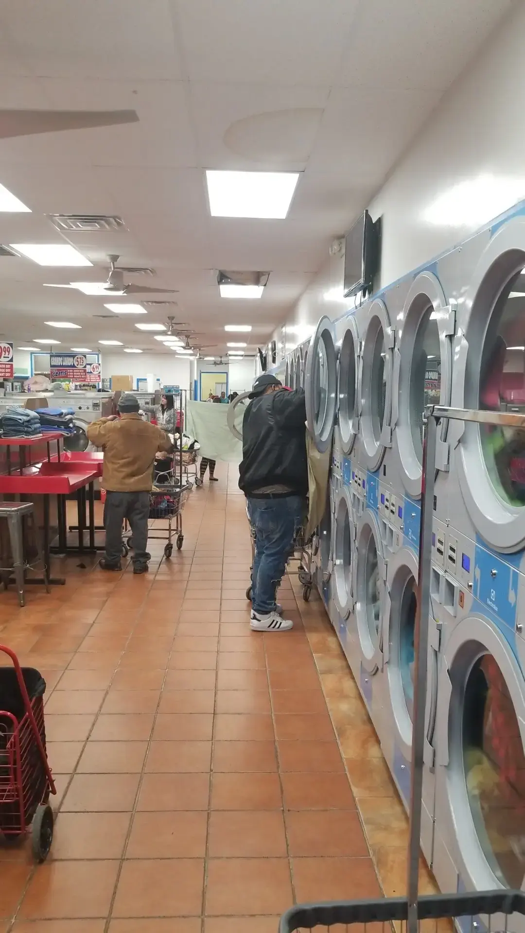 Federal Laundromat thumbnail 10