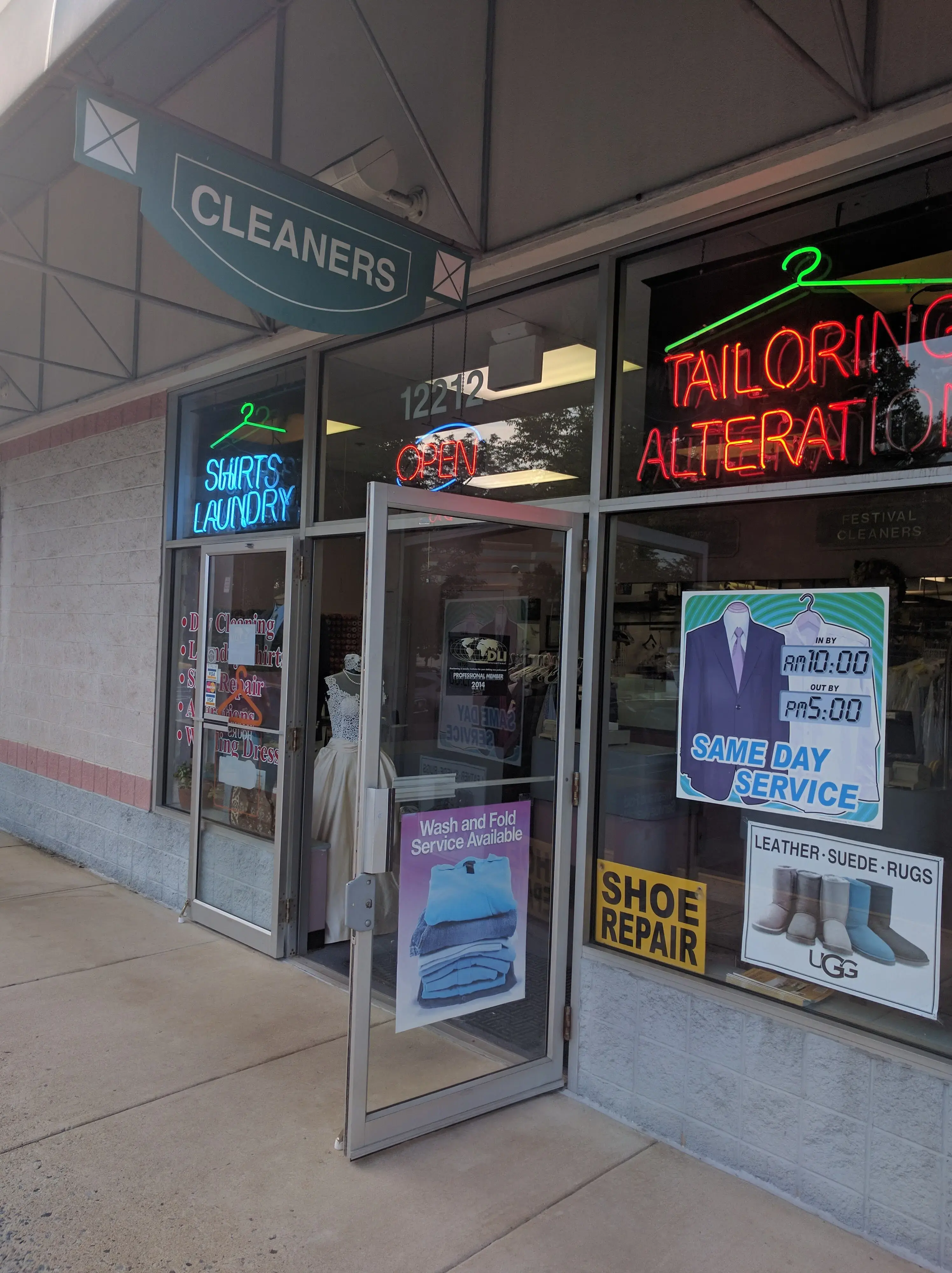 Festival Cleaners - Image 2
