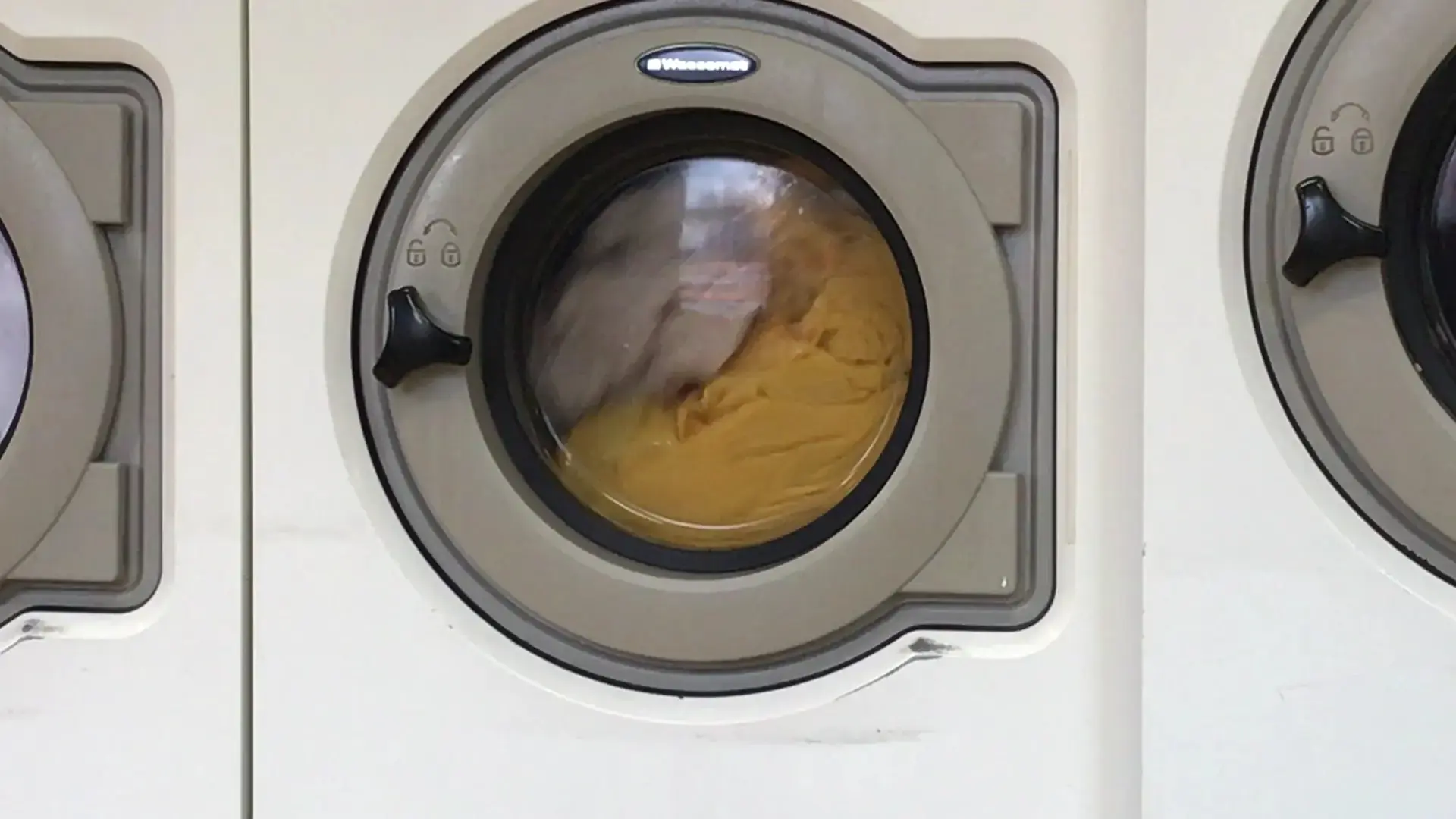 Fiesta Laundries thumbnail 2