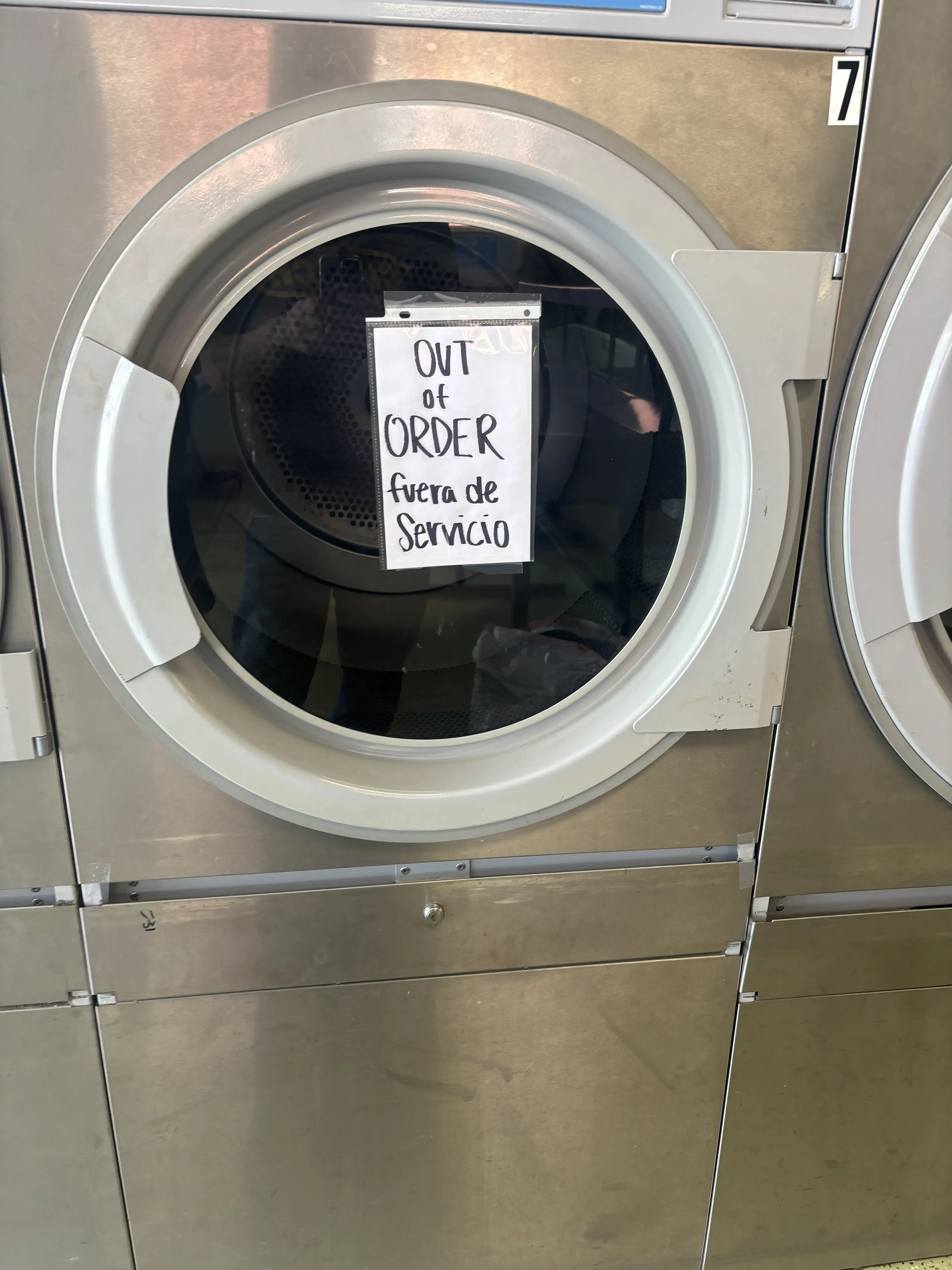 Fiesta Laundries thumbnail 3