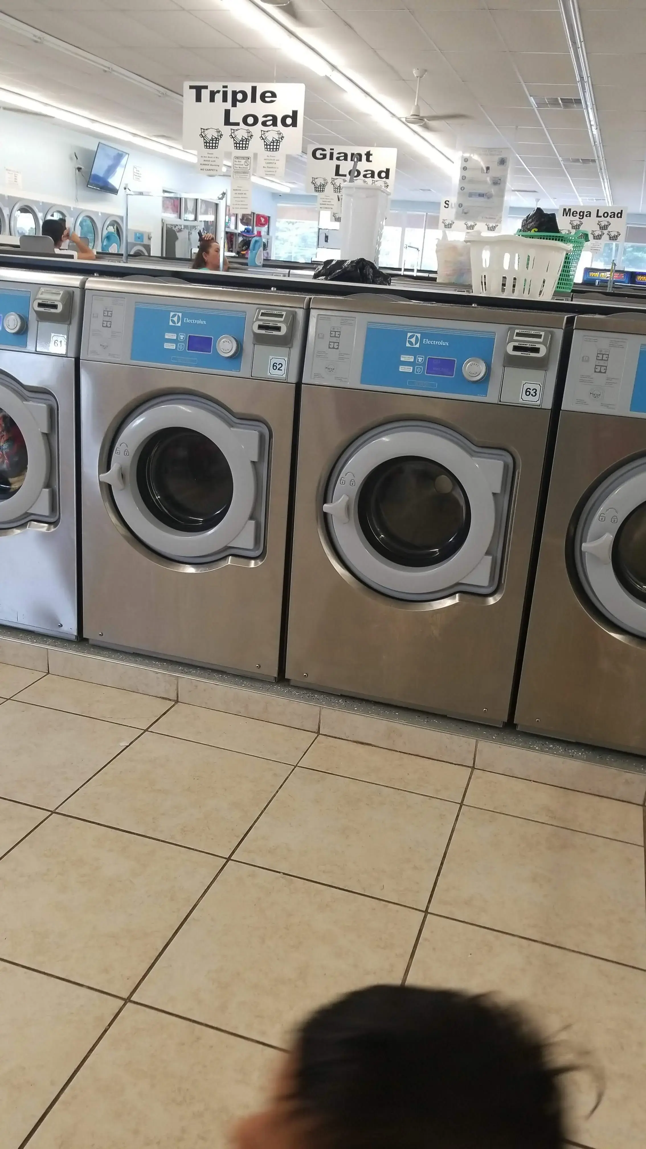Fiesta Laundromat in Takoma Park thumbnail 16