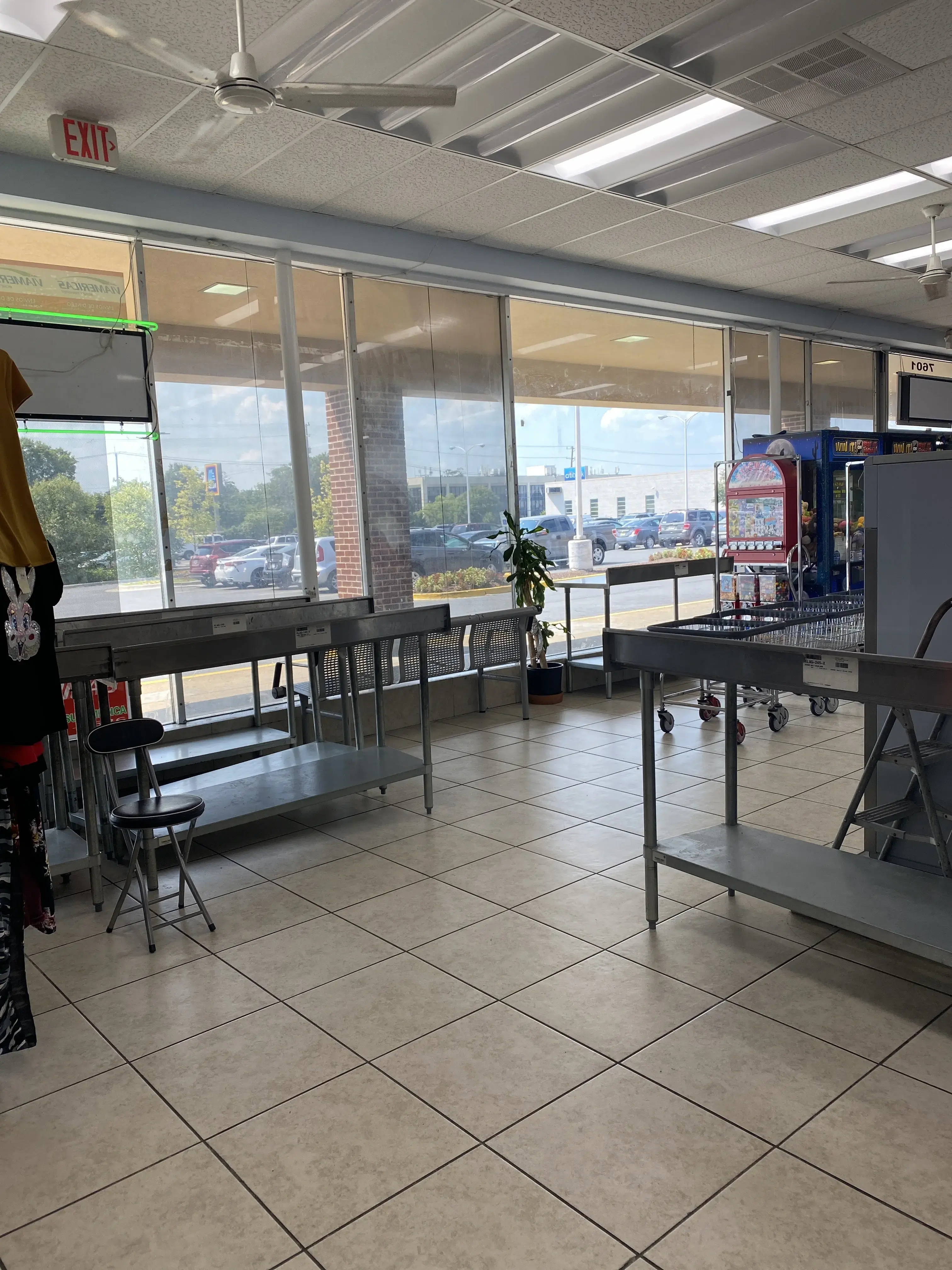 Fiesta Laundromat in Takoma Park thumbnail 2