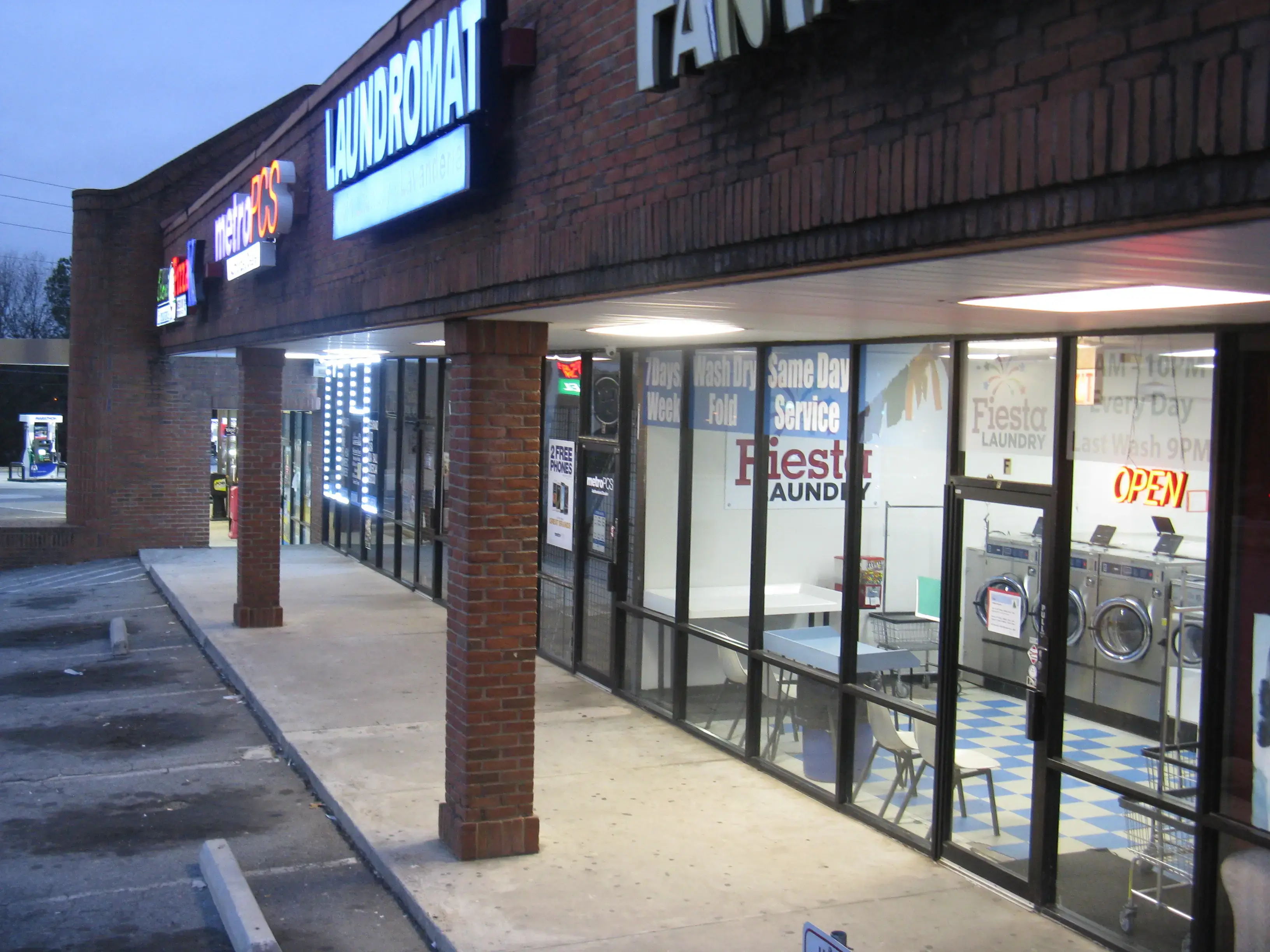 Fiesta Laundry - Image 2