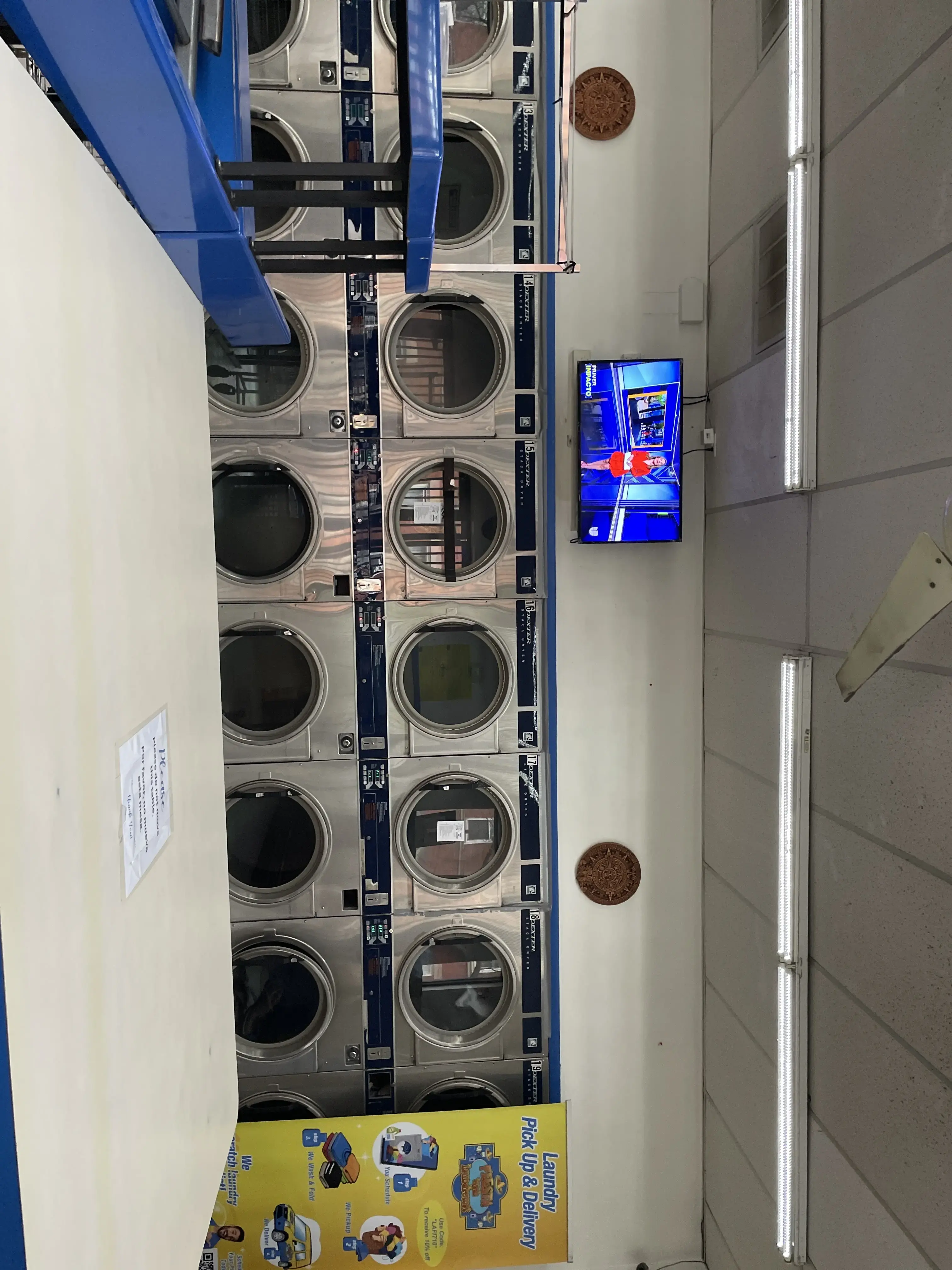 Fiesta Wash Coin Laundromat& pickup and delivery thumbnail 14