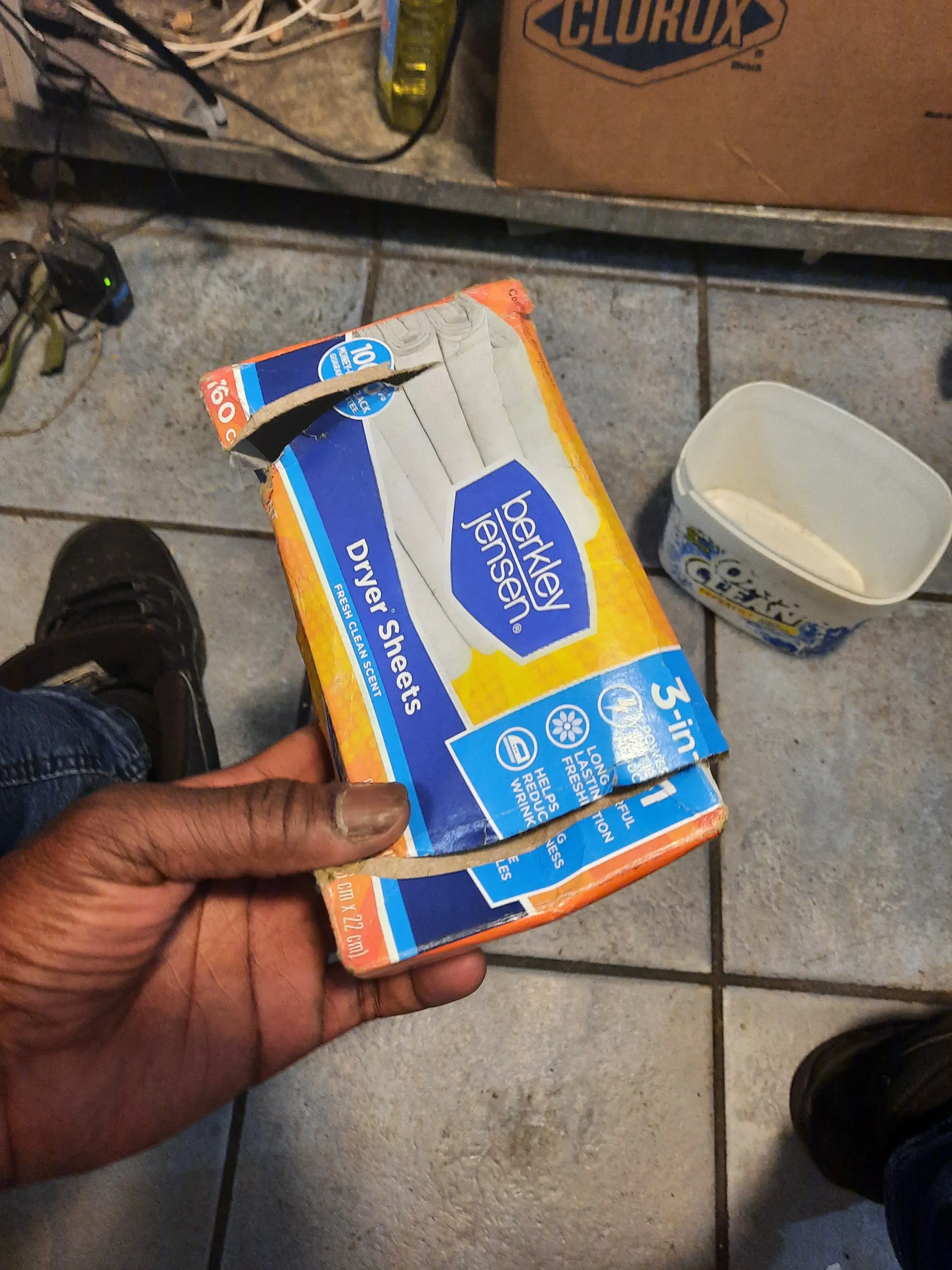 Finest Laundromat thumbnail 7