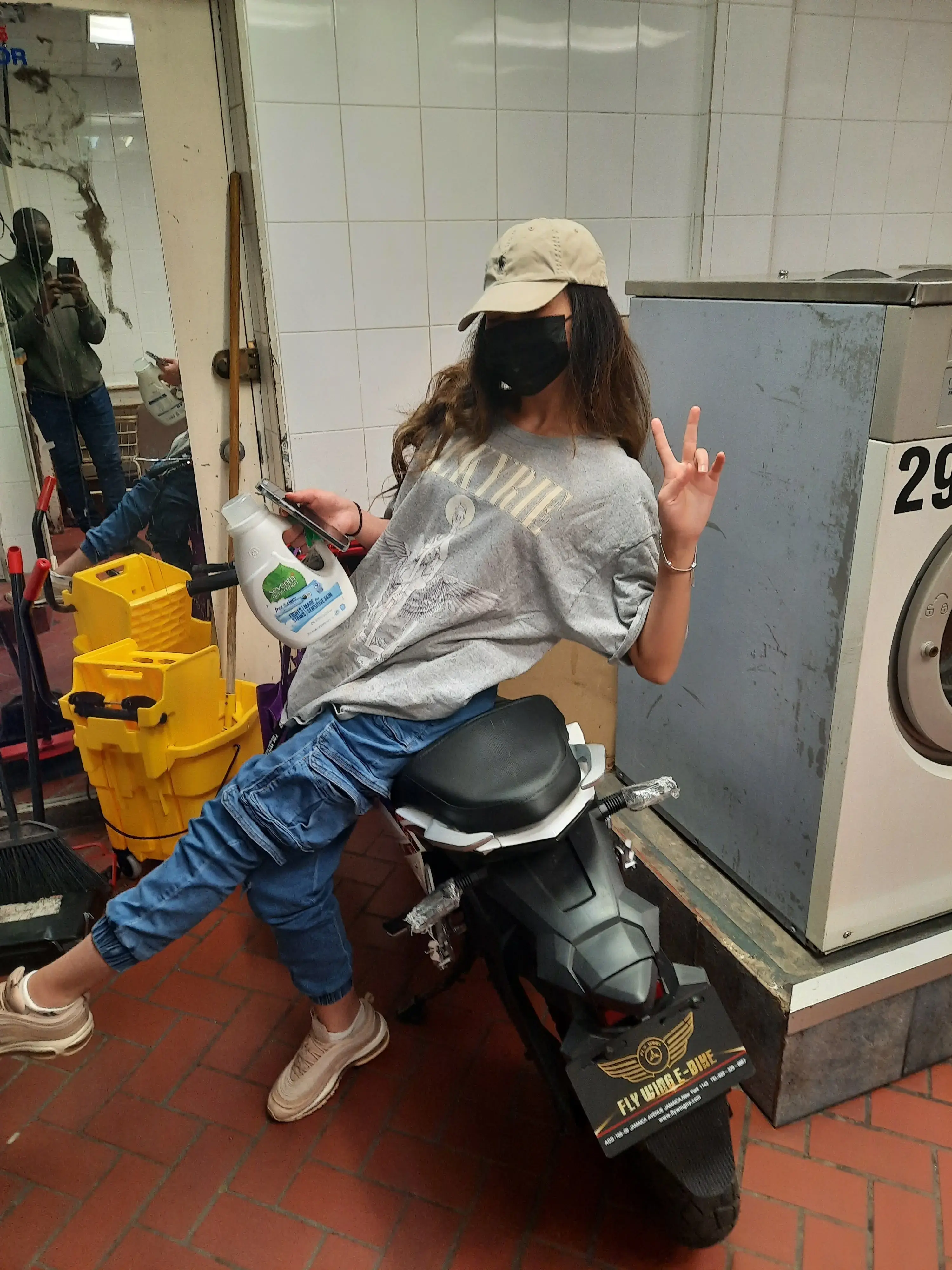 Finest Laundromat - Image 8