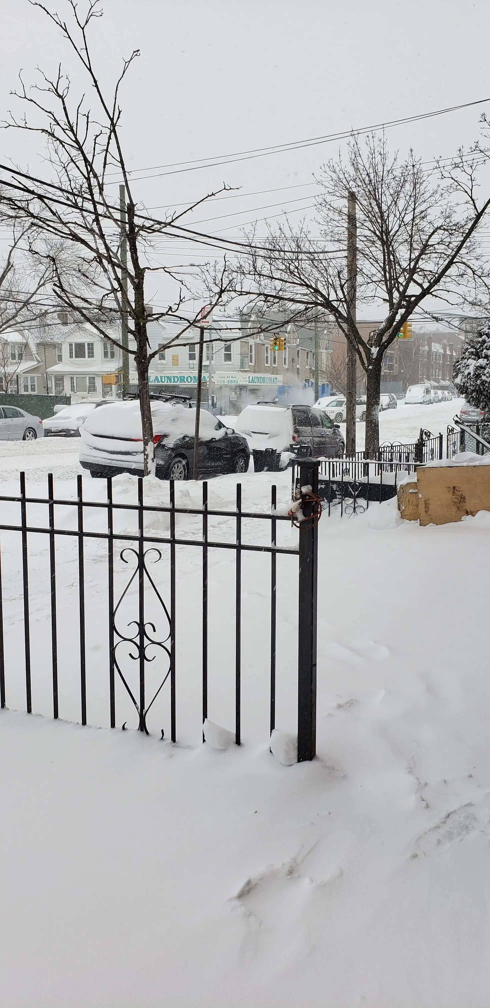 Finest Laundromat thumbnail 3