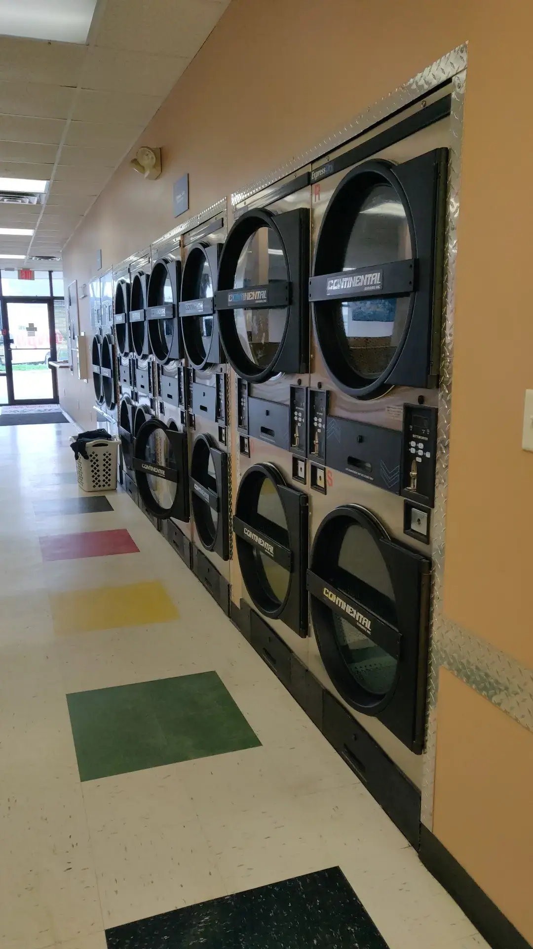 Finish Line Laundry thumbnail 3