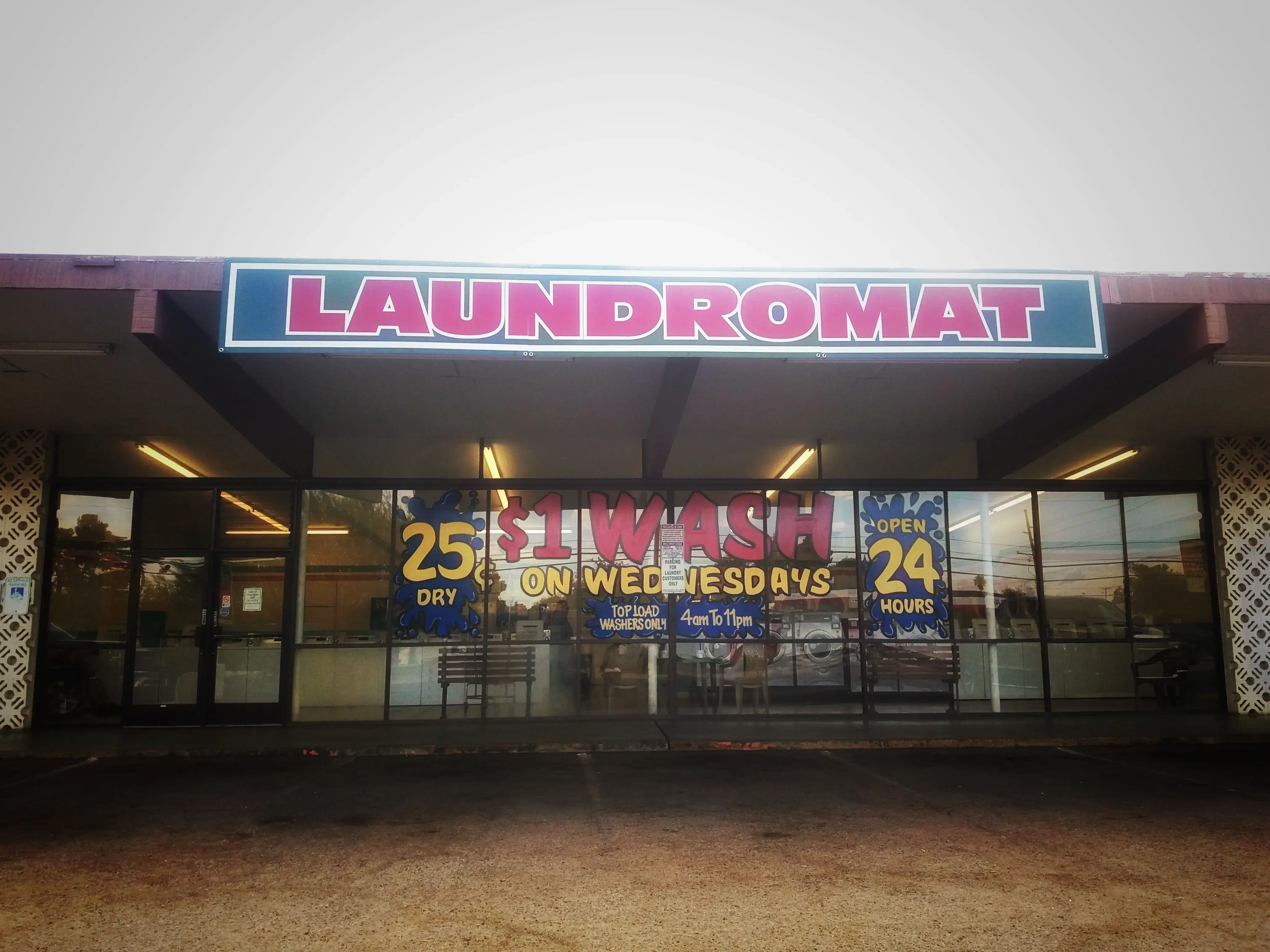 First Avenue Laundromat - Image 10
