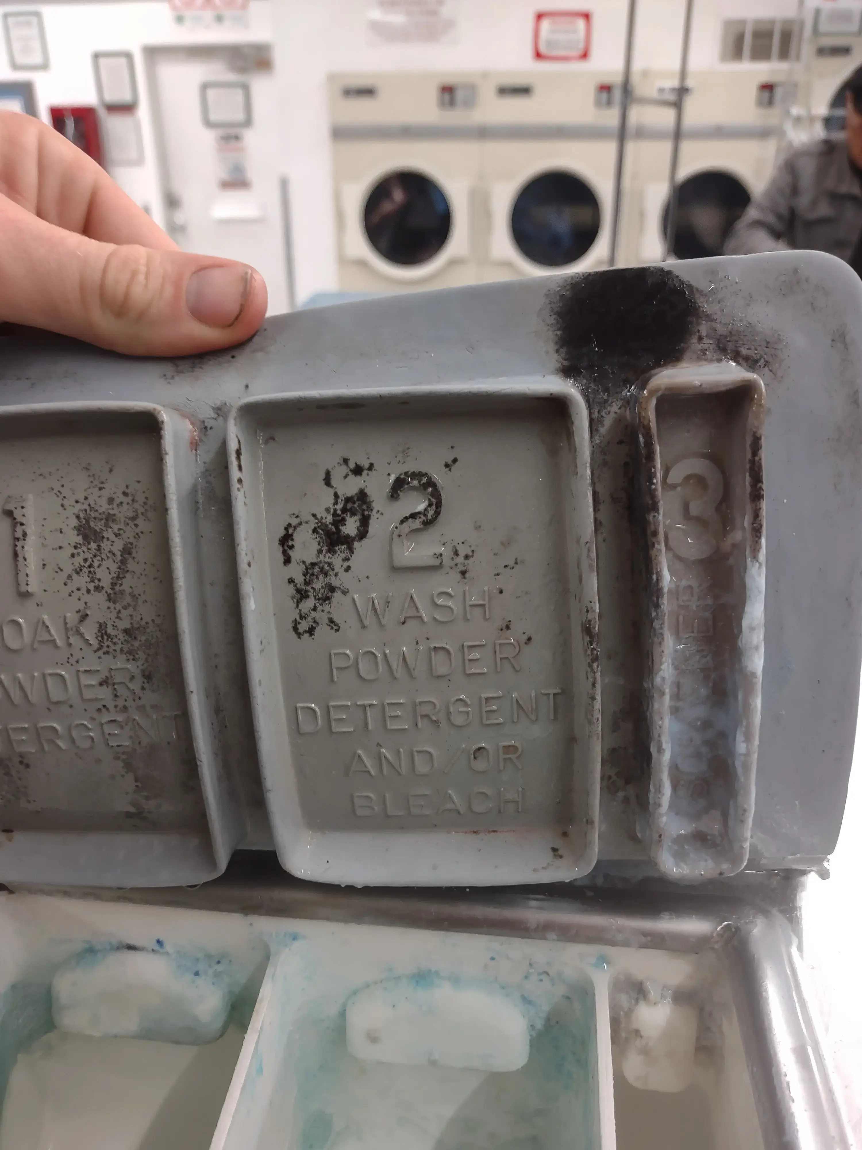 First Avenue Laundromat thumbnail 7