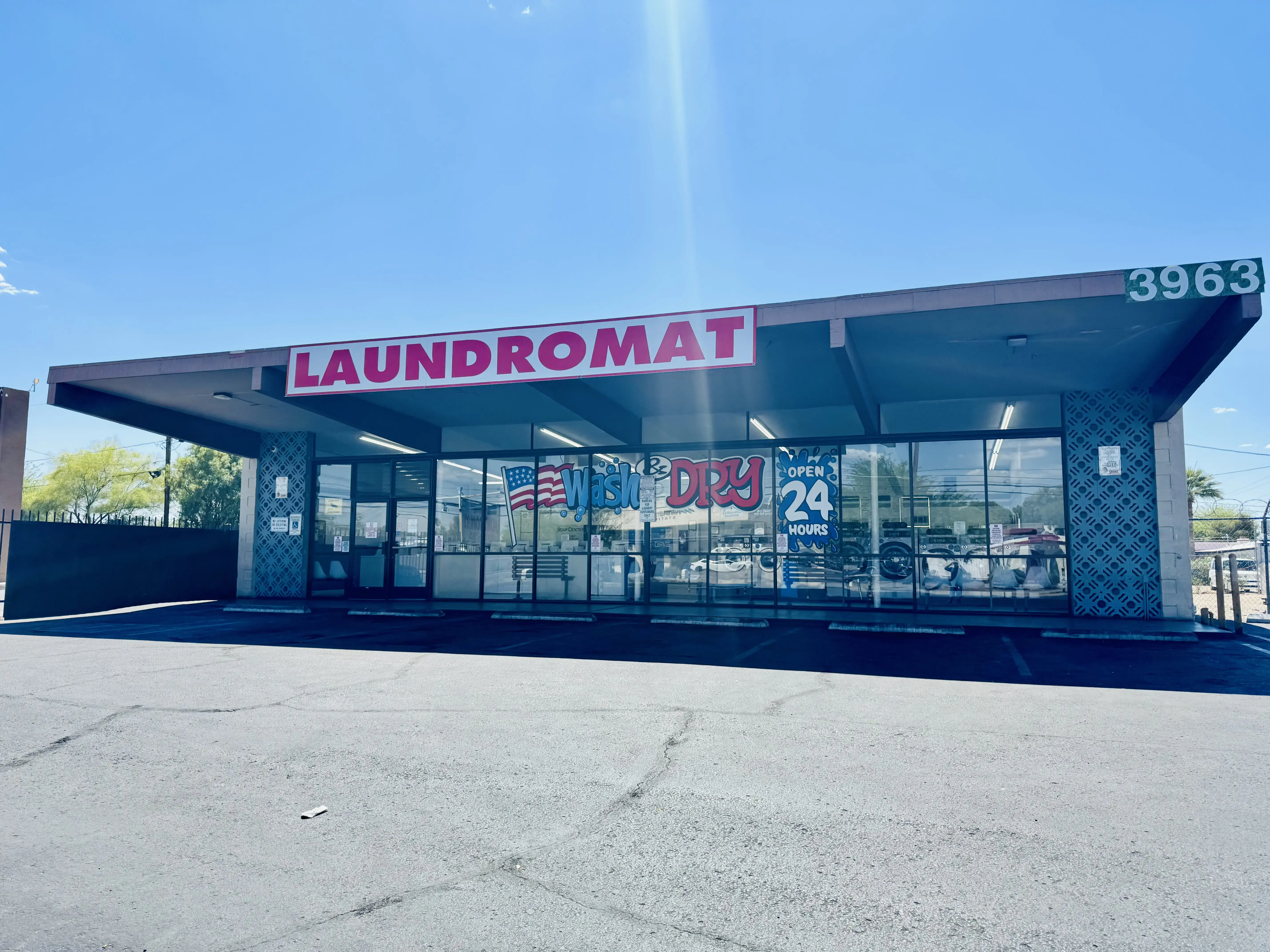First Avenue Laundromat thumbnail 11