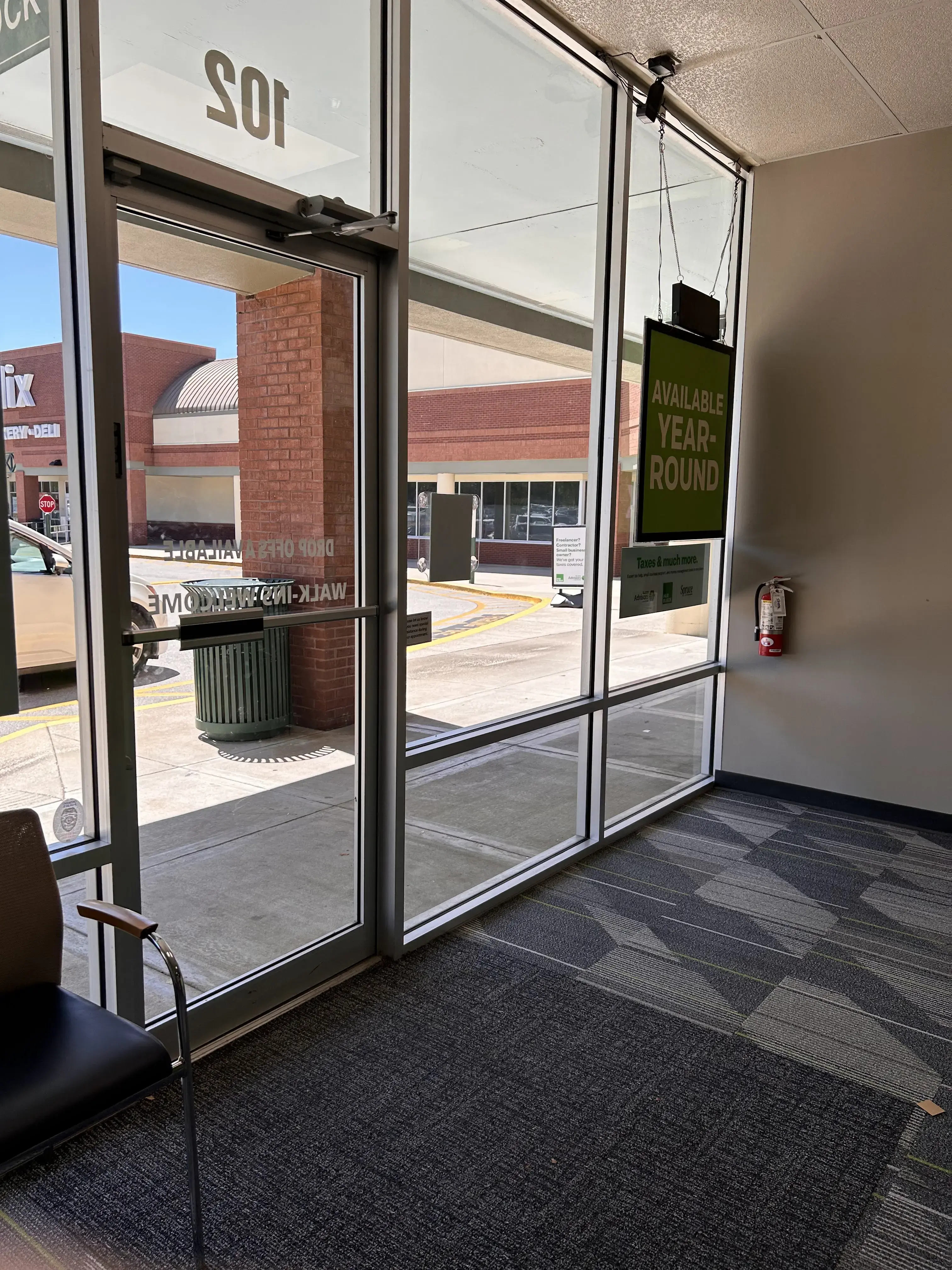 First Class Cleaners - Tuscawilla thumbnail 6