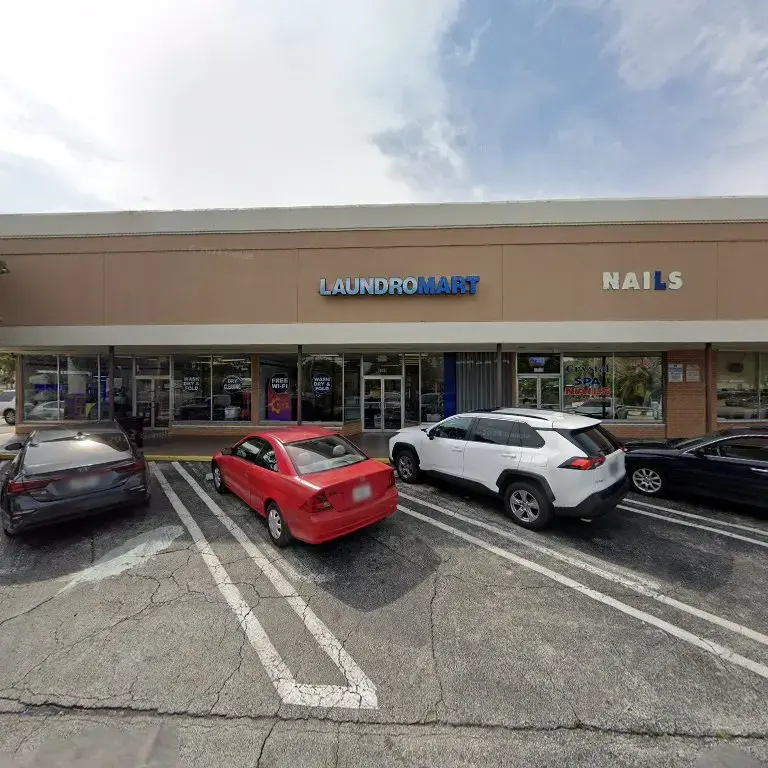 First Class Laundry Services thumbnail 9