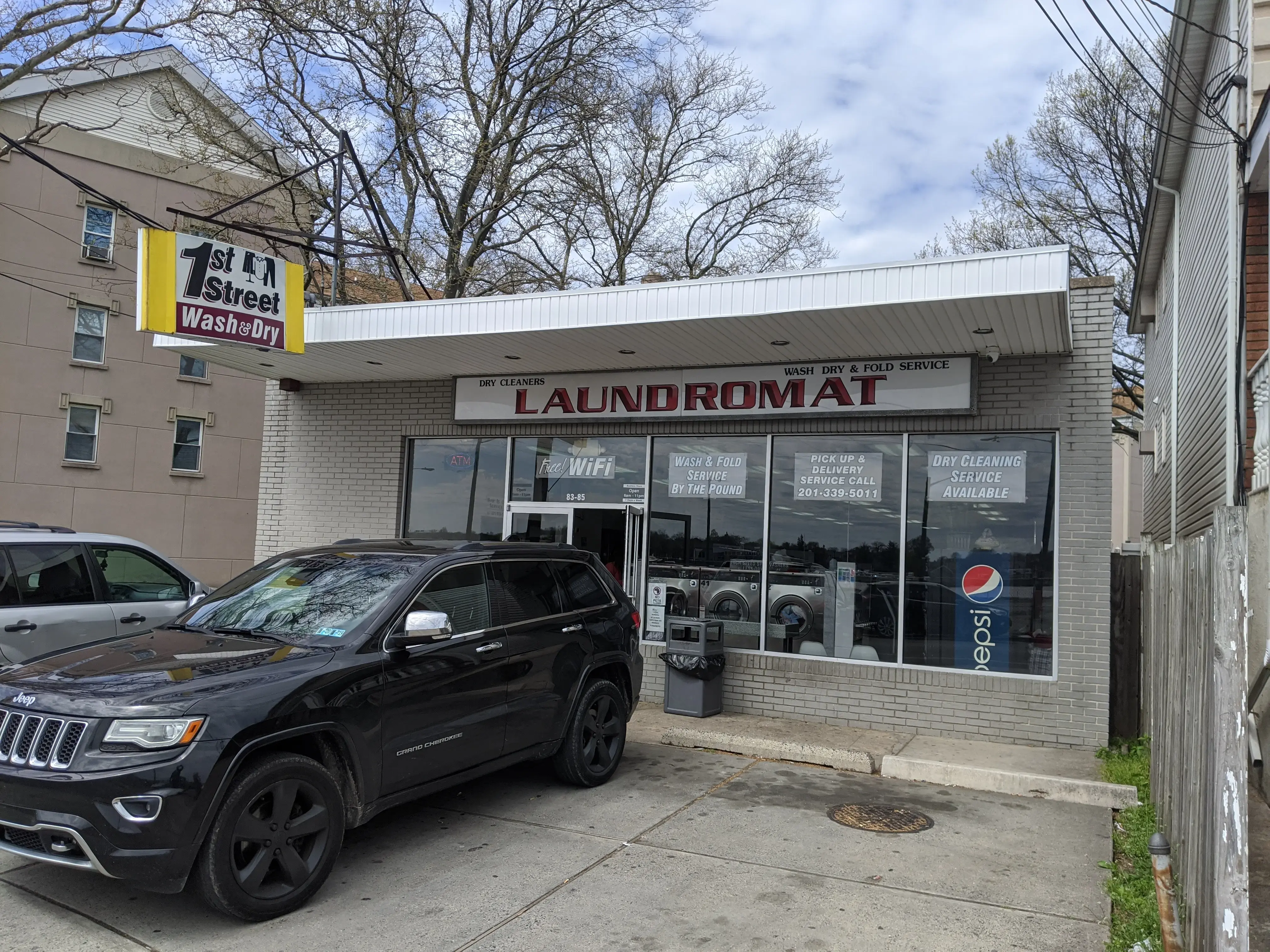 First Street Laundromat thumbnail 7