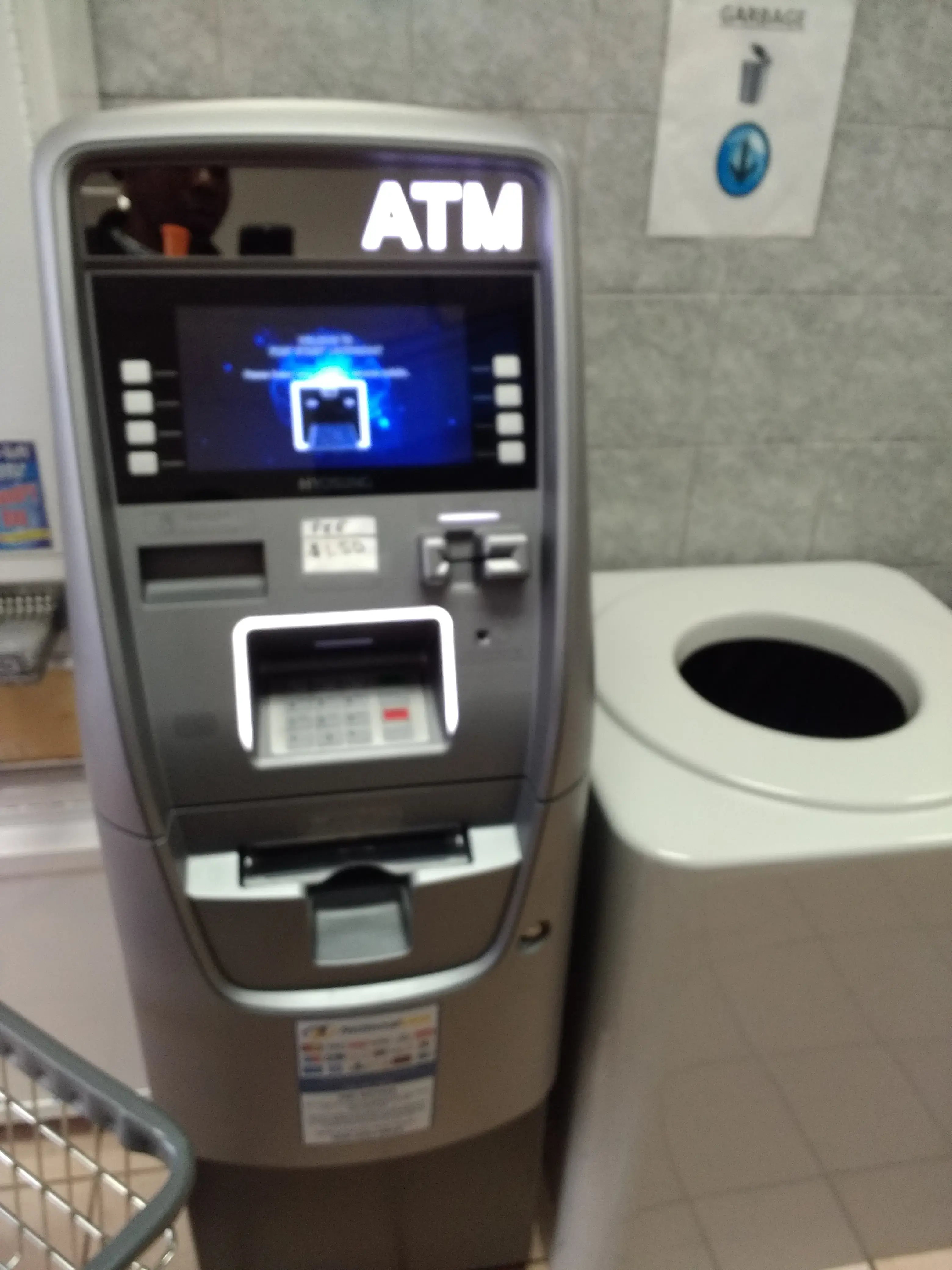 First Street Laundromat thumbnail 18