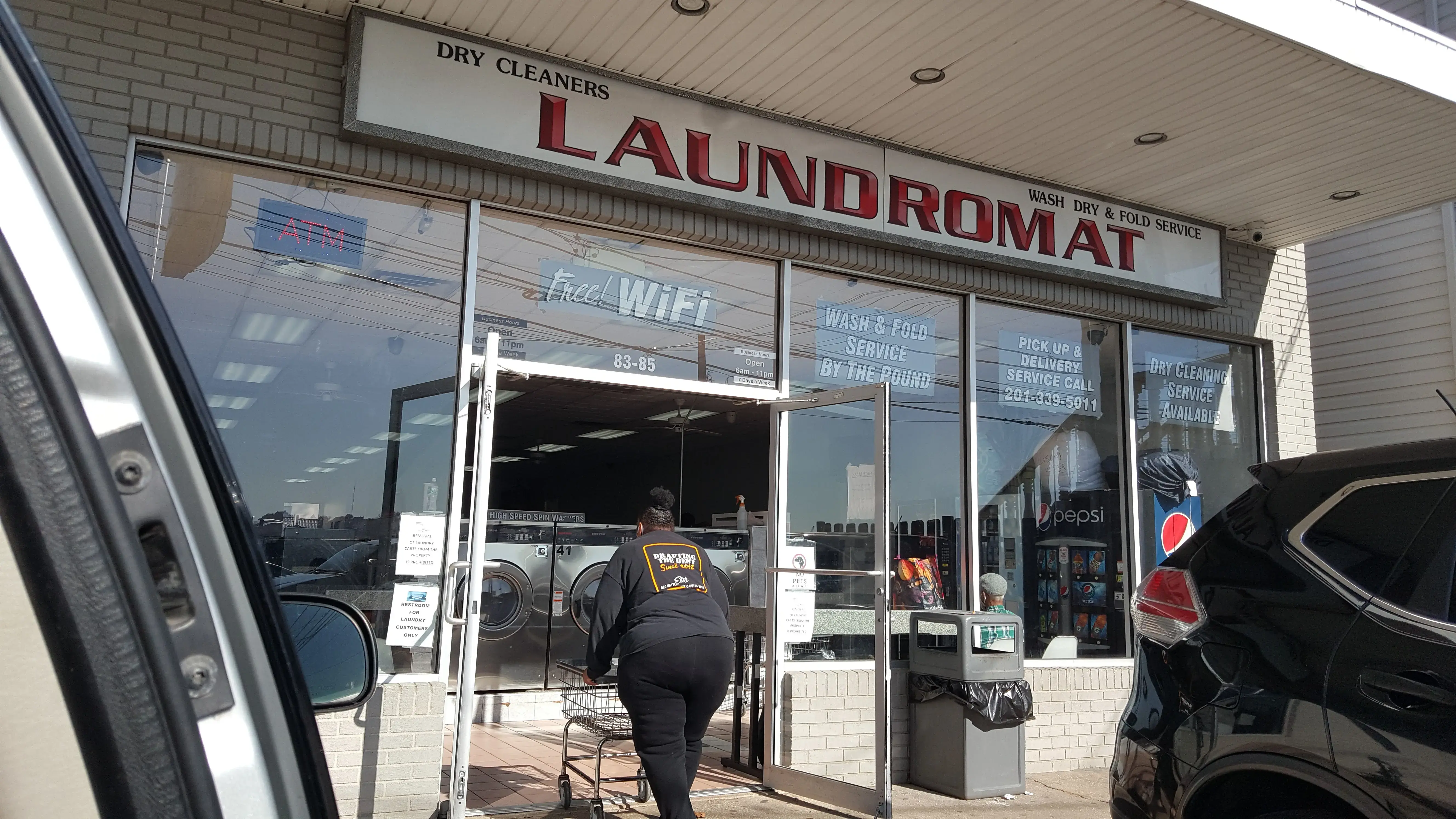 First Street Laundromat - Image 3