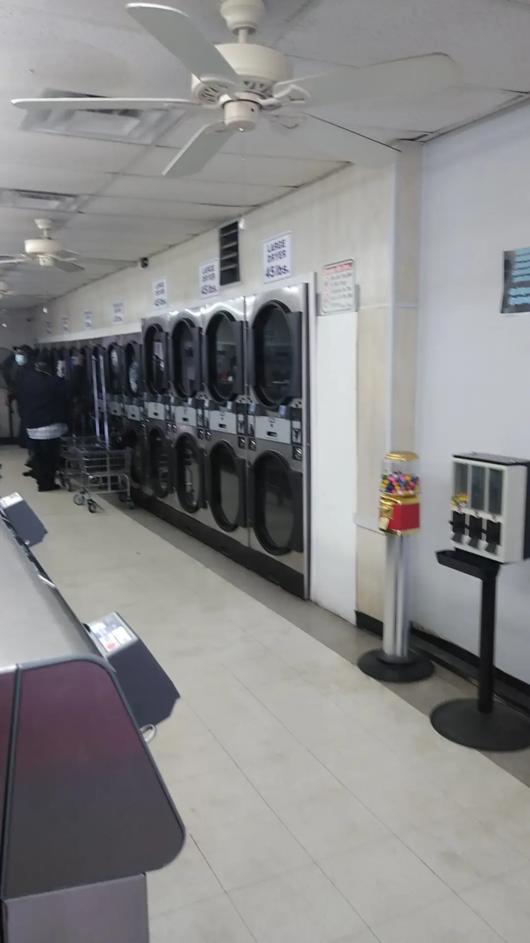 Five Points Highlander Laundry - Image 18