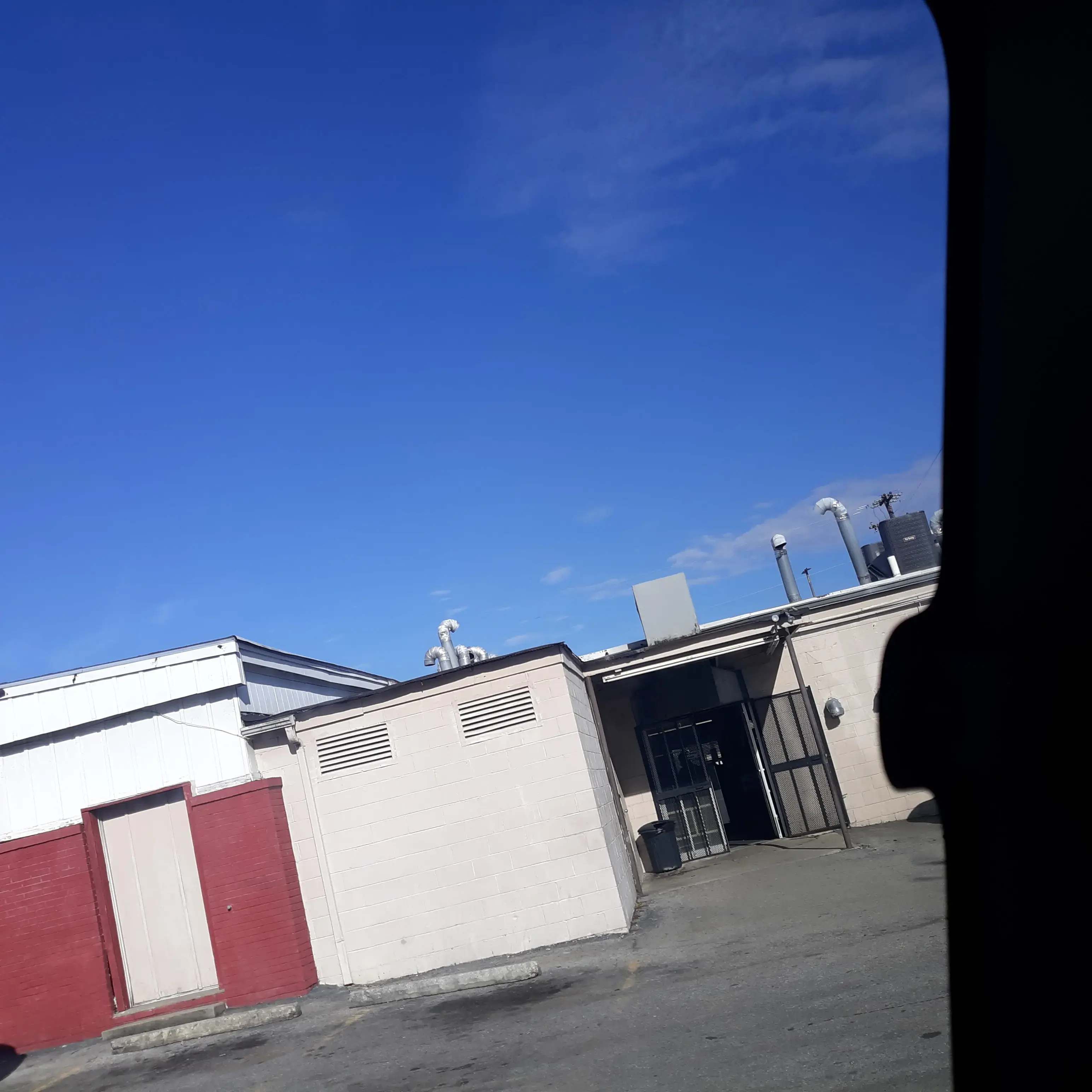 Five Points Highlander Laundry thumbnail 5