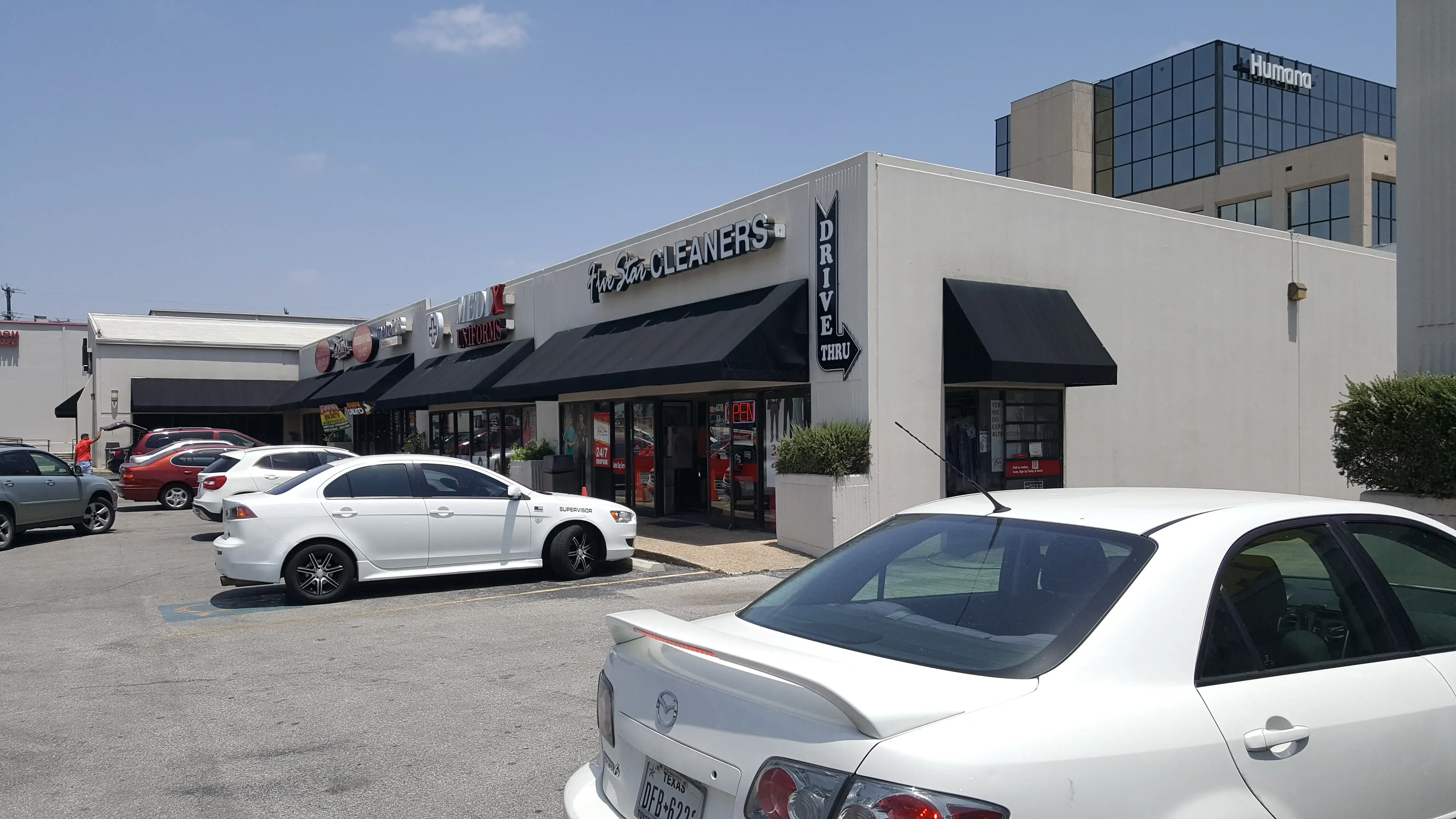 Five Star Cleaners - Fredericksburg in Medical Center thumbnail 1