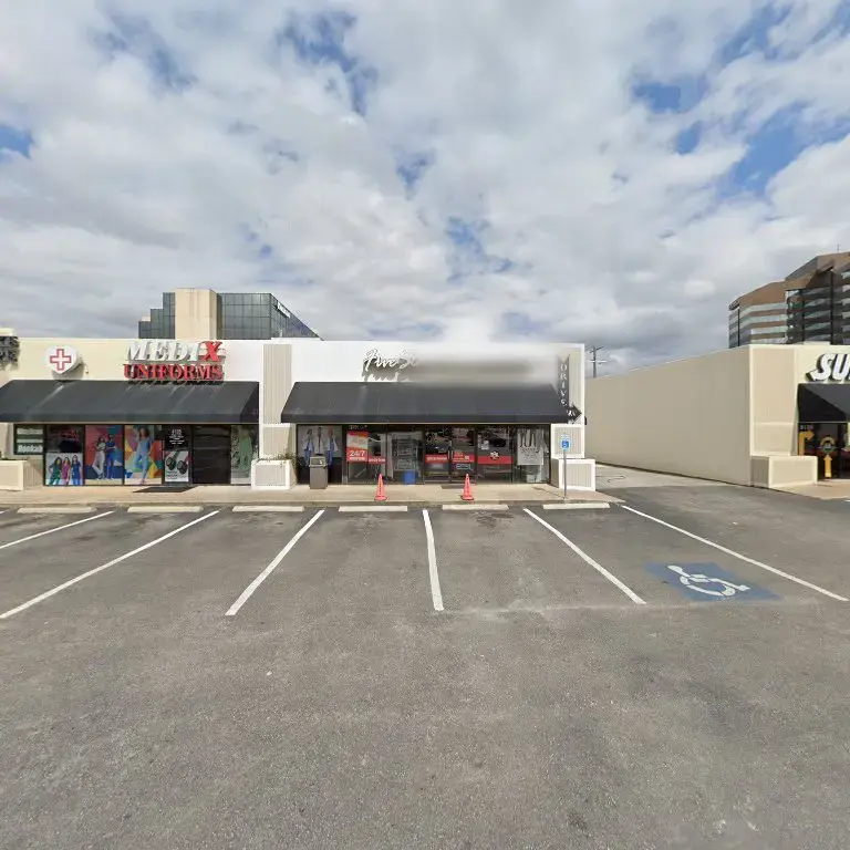 Five Star Cleaners - Fredericksburg in Medical Center thumbnail 9